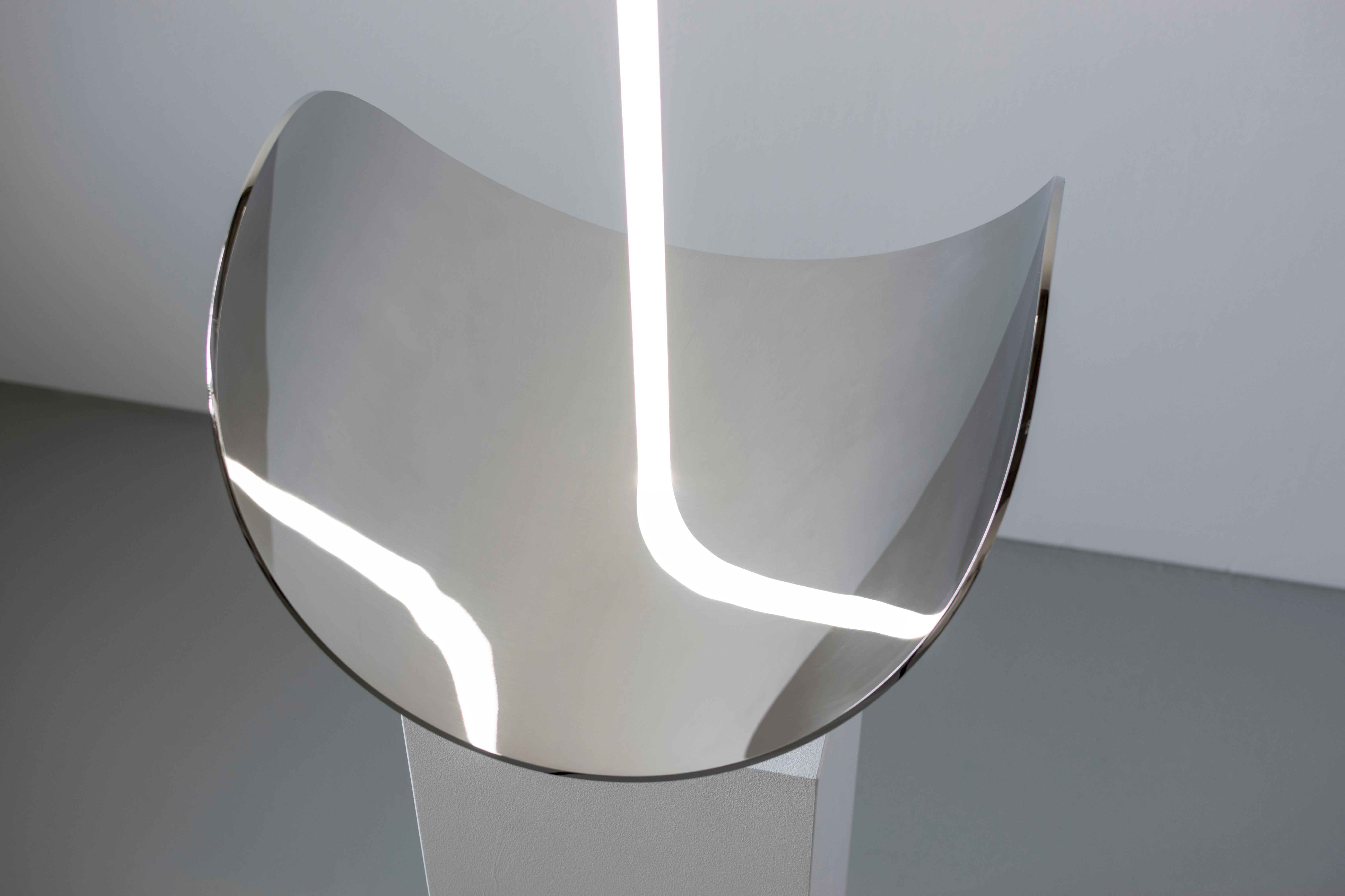 Contemporary Sculptural Table Lamp and Mirror 'Elusive 09' In New Condition In Paris, FR