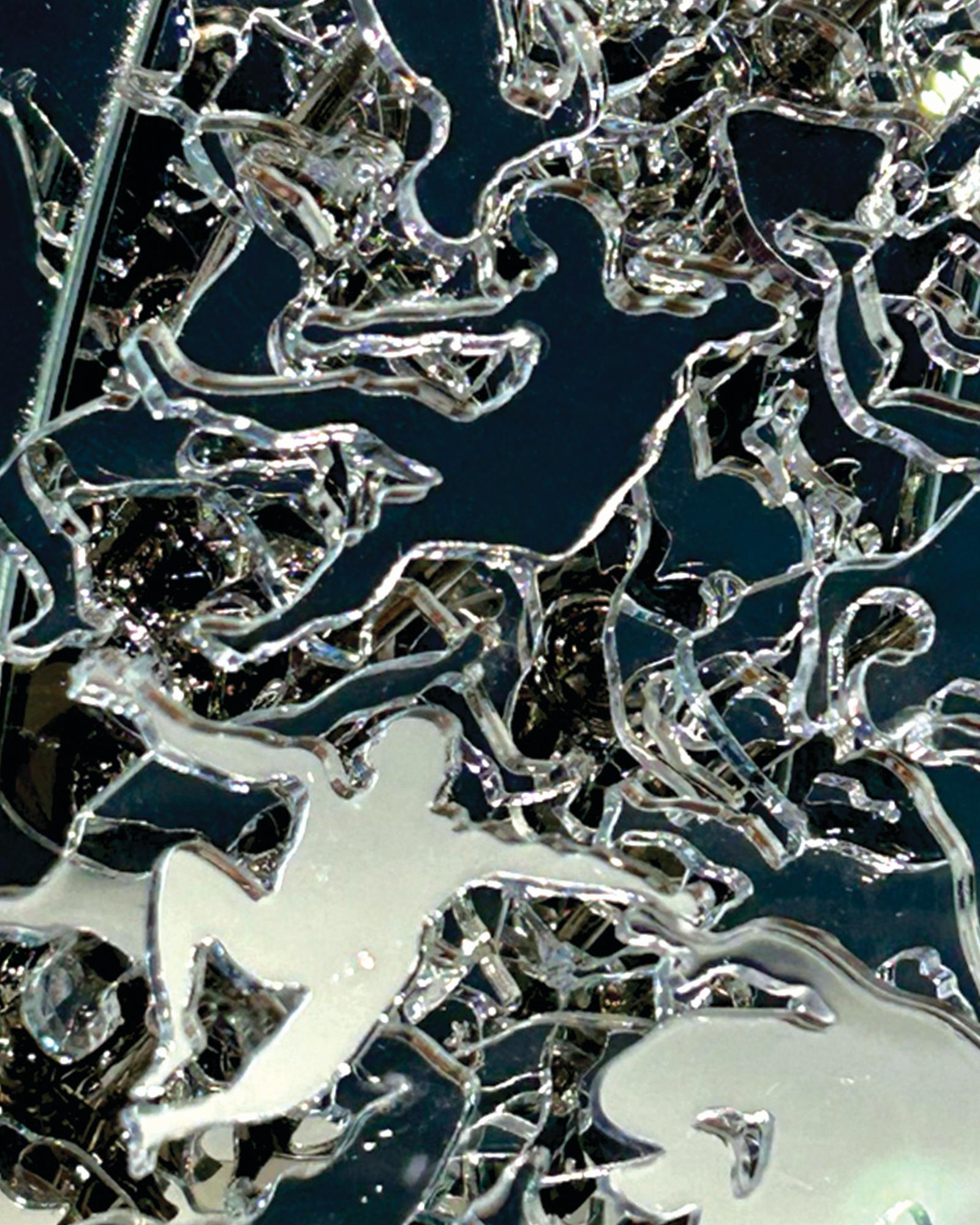 Autre Miroir mural sculptural contemporain 'Choice' Objet d'art réfléchissant Fabriqué à la main en vente