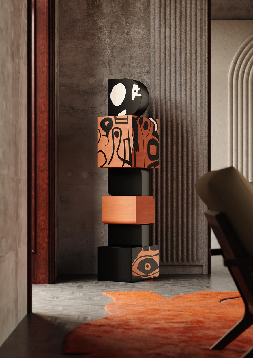 Tótem Escultórico Contemporáneo de Madera Geométrico Negro y Naranja Marquetería Tribal Moderno en venta