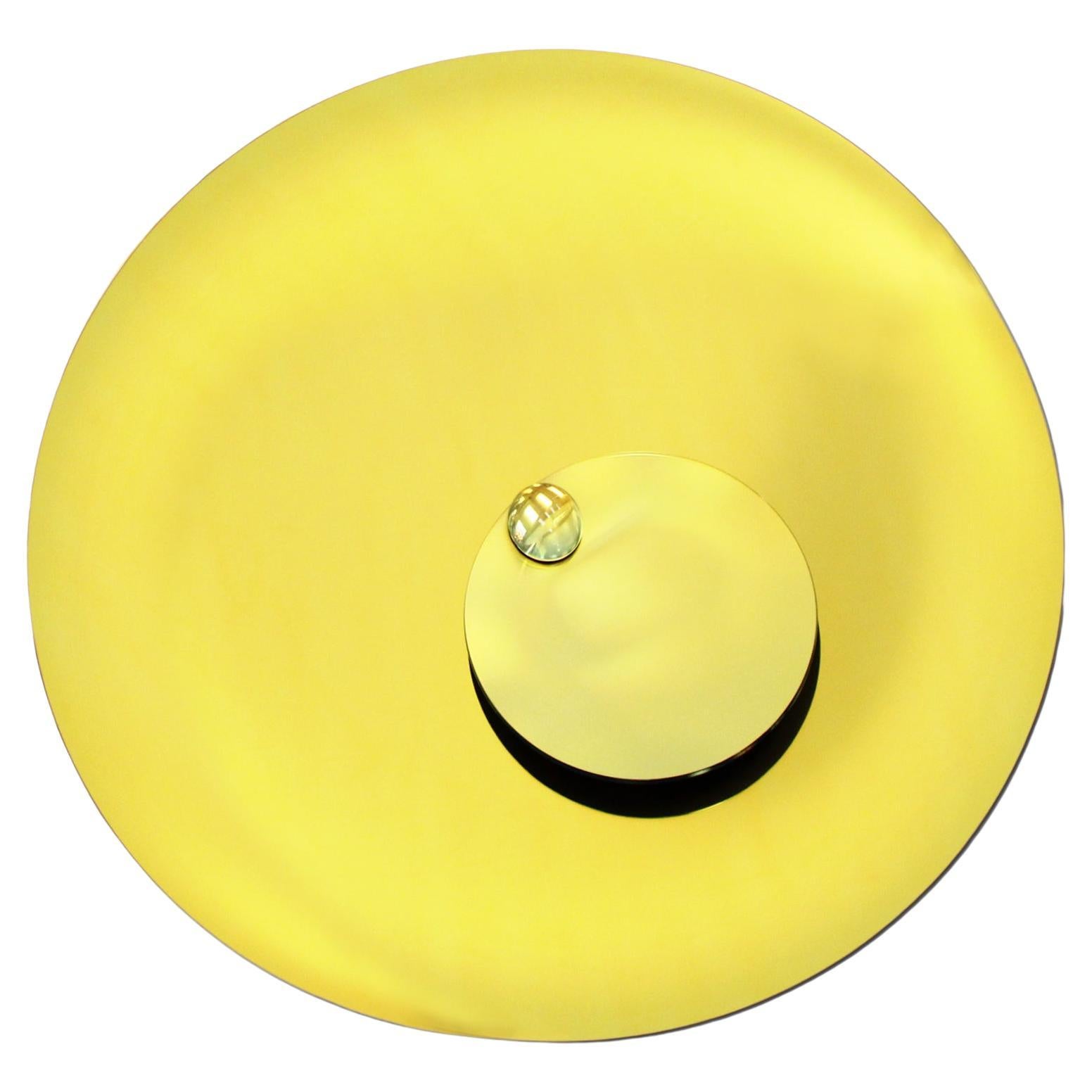 Specchio scultoreo contemporaneo concavo francese in vetro giallo