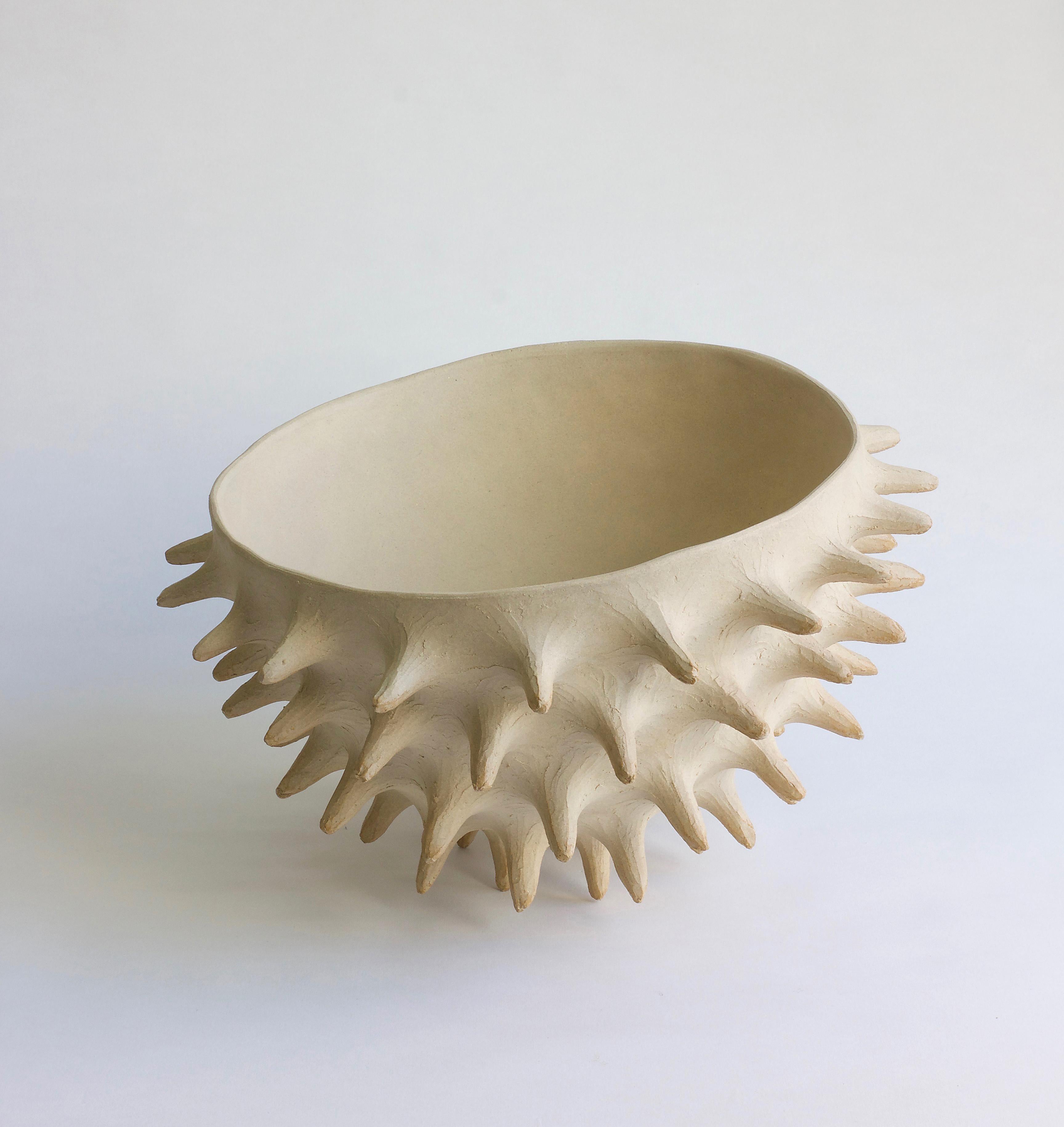 Minimalist Contemporary Sculpture, Grande Coupe à Pointes For Sale