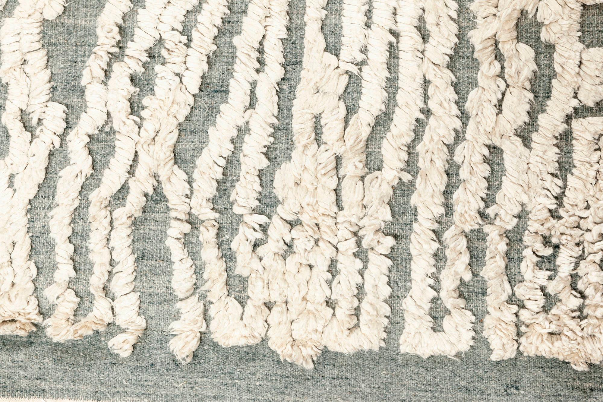 Indiano Tappeto contemporaneo Seafoam High-Low in seta e lana di Doris Leslie Blau in vendita