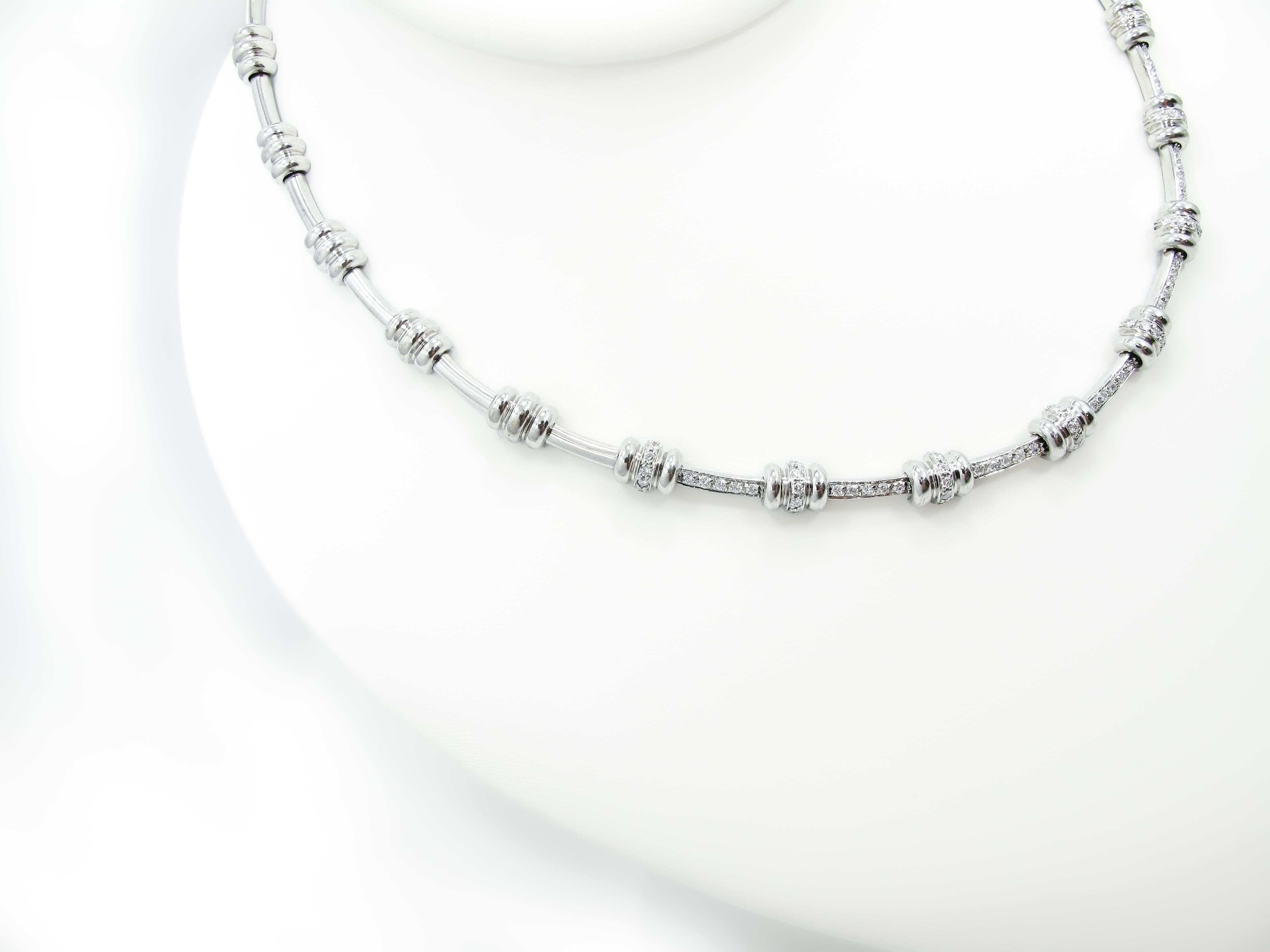 Contemporary Segmented Diamond and Gold Fashion Necklace In Good Condition For Sale In Chicago, IL