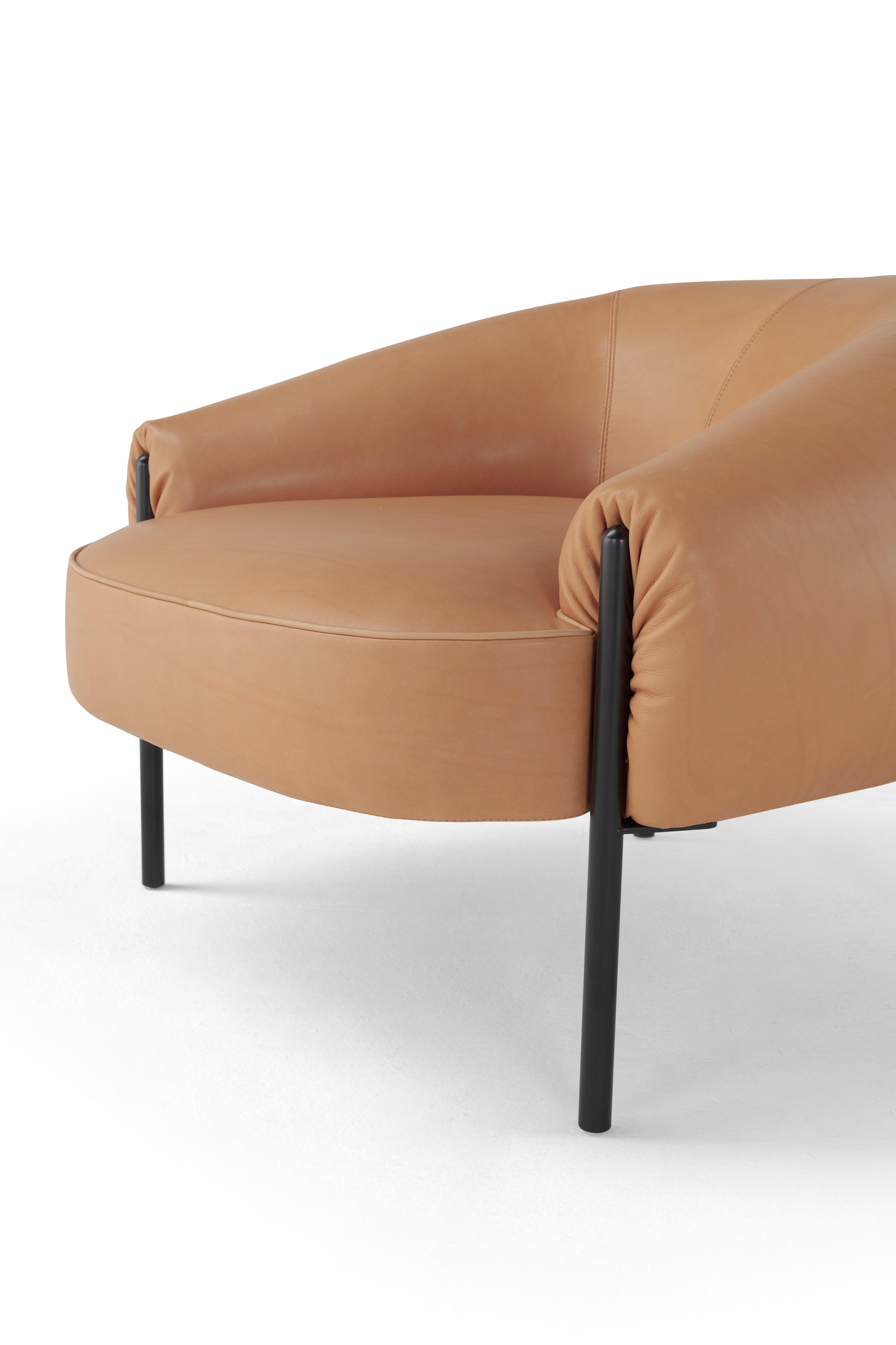 italien Ensemble contemporain 'Isola' by Amura Lab, fauteuil + pouf, cuir Daino 01 en vente