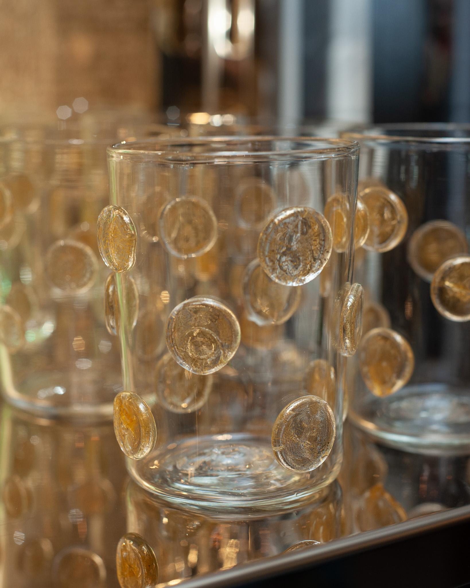 Contemporary Set of 12 Spotted Murano Glass Tumblers with Gold Leaf  In New Condition For Sale In Toronto, ON