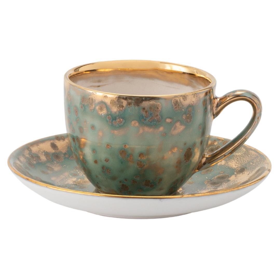 Juego contemporáneo de 2 tazas de café y platillo de porcelana dorada pintada a mano en venta