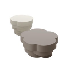 Juego contemporáneo de 2 mesas de centro fabricadas con tiras de chapa de acero dobladas a mano