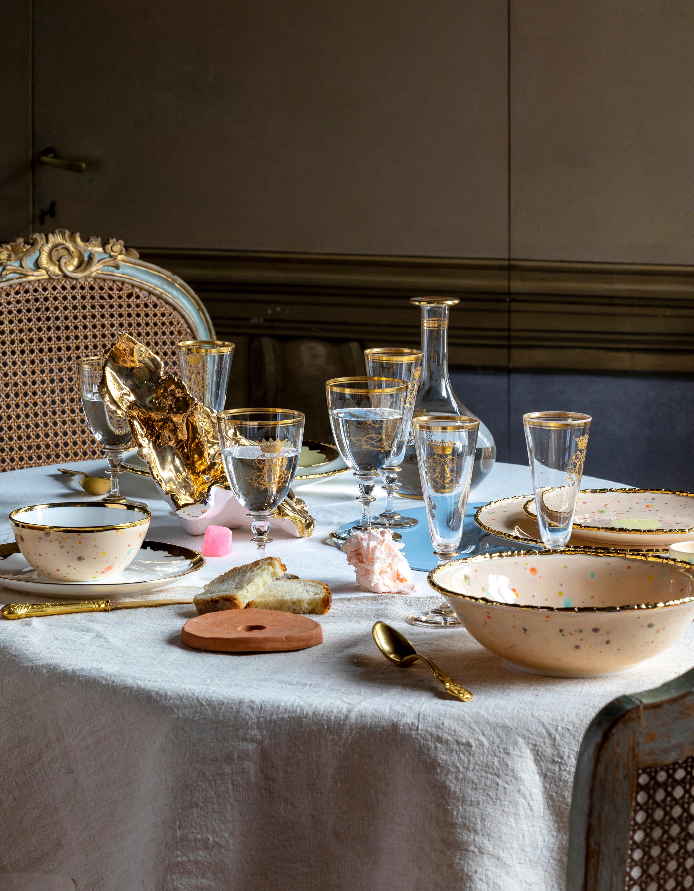 Contemporary Set aus 2 Desserttellern Gold Handbemaltes Porzellan im Zustand „Neu“ im Angebot in Roma, RM
