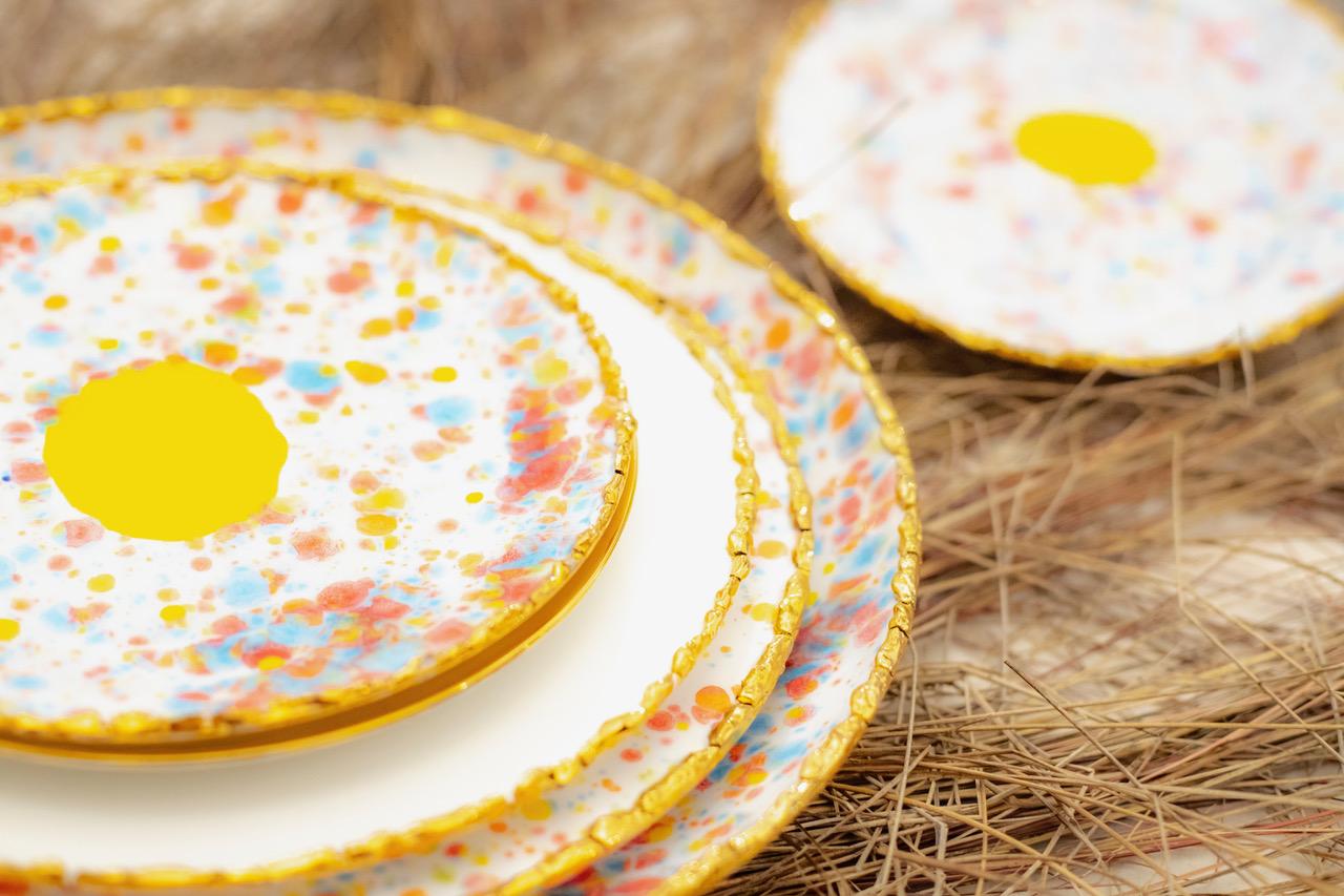 Juego de 2 Platos de Cena Contemporáneos Vajilla de Porcelana Dorada Pintada a Mano Moderno en venta