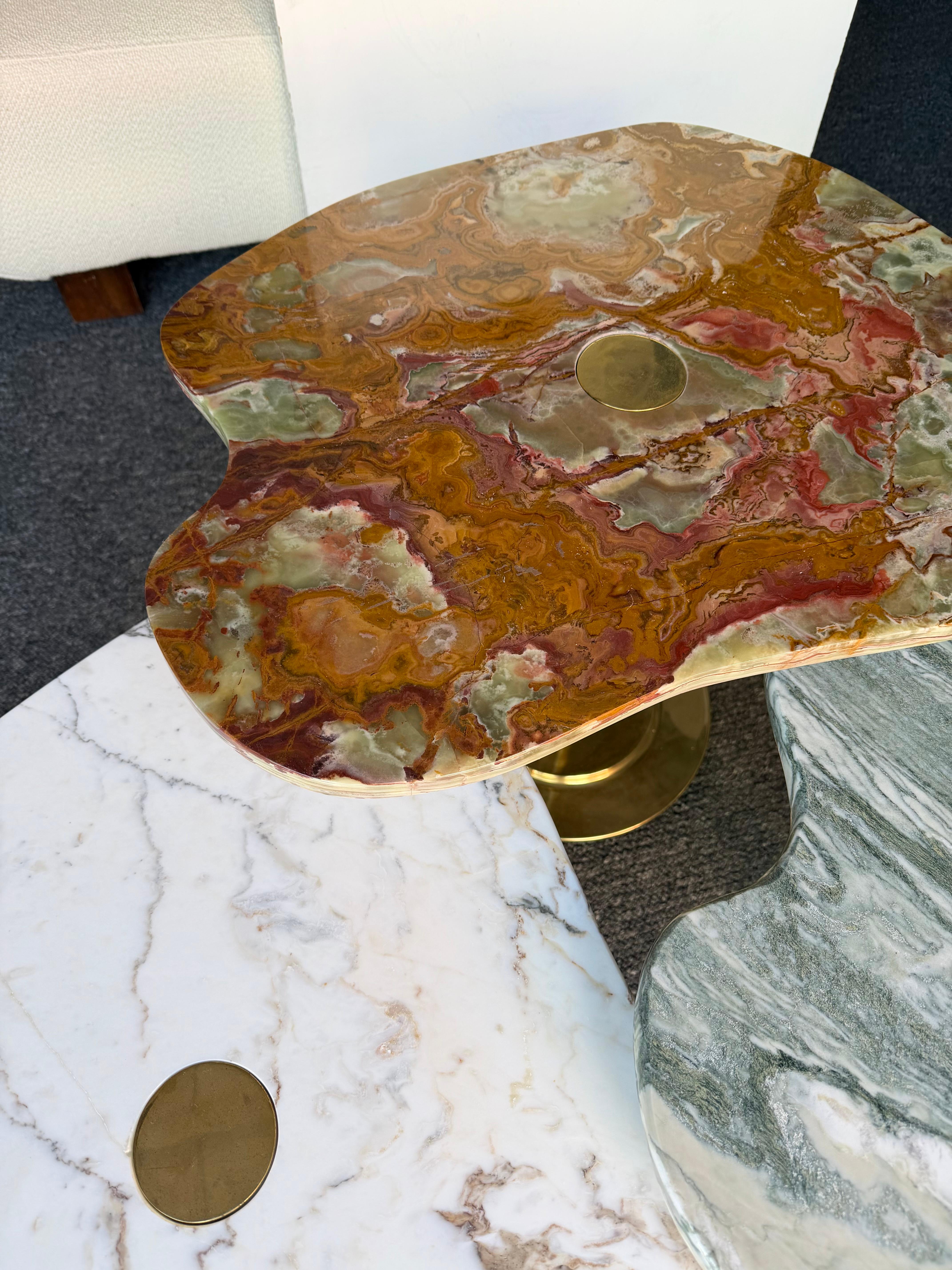 Contemporary Set of 3 Brass and Marble Nesting Tables, Italy For Sale 7