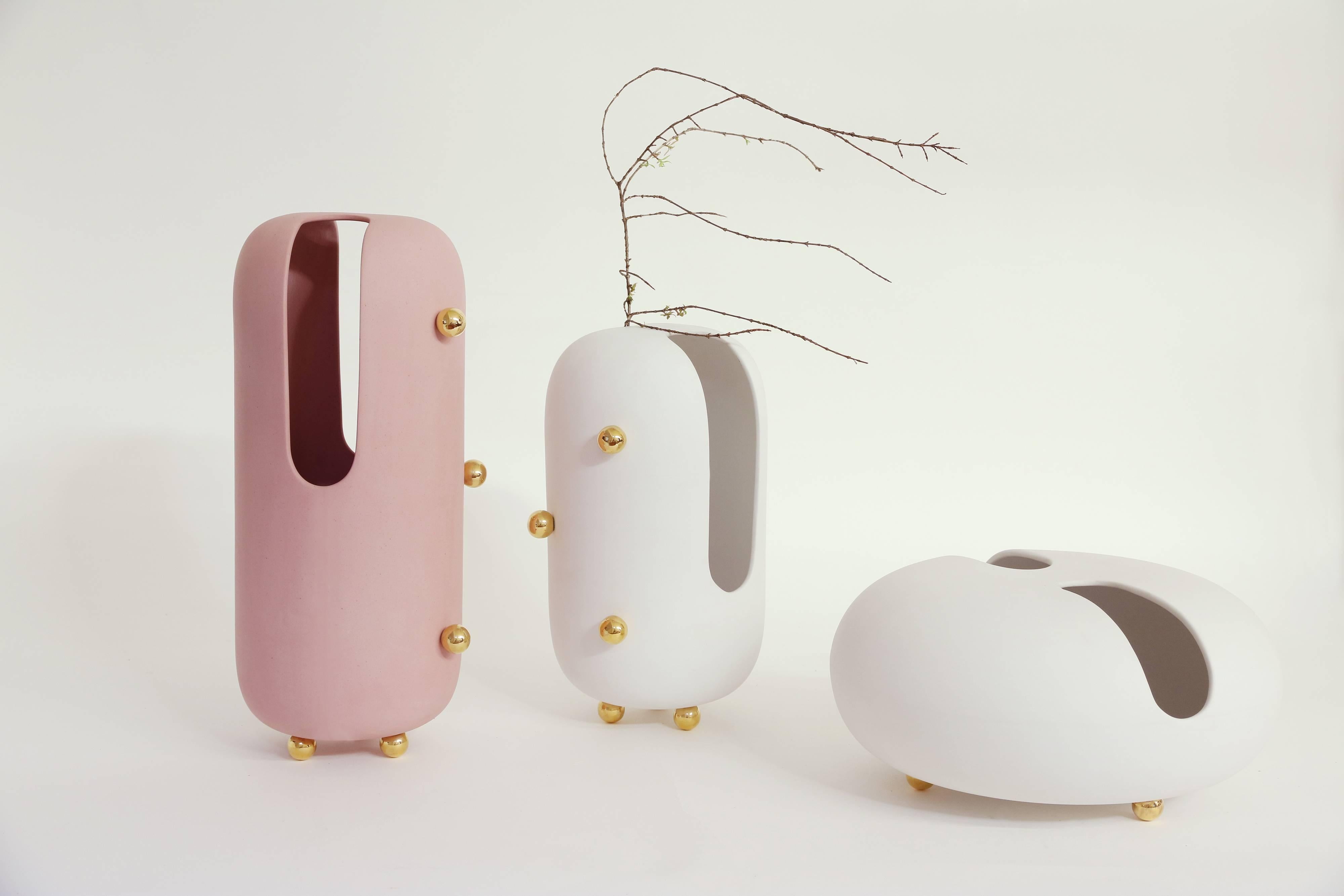 Italian Contemporary Set of Two Anfore Vases in Biscuit Porcelain, Handmade in Italy For Sale