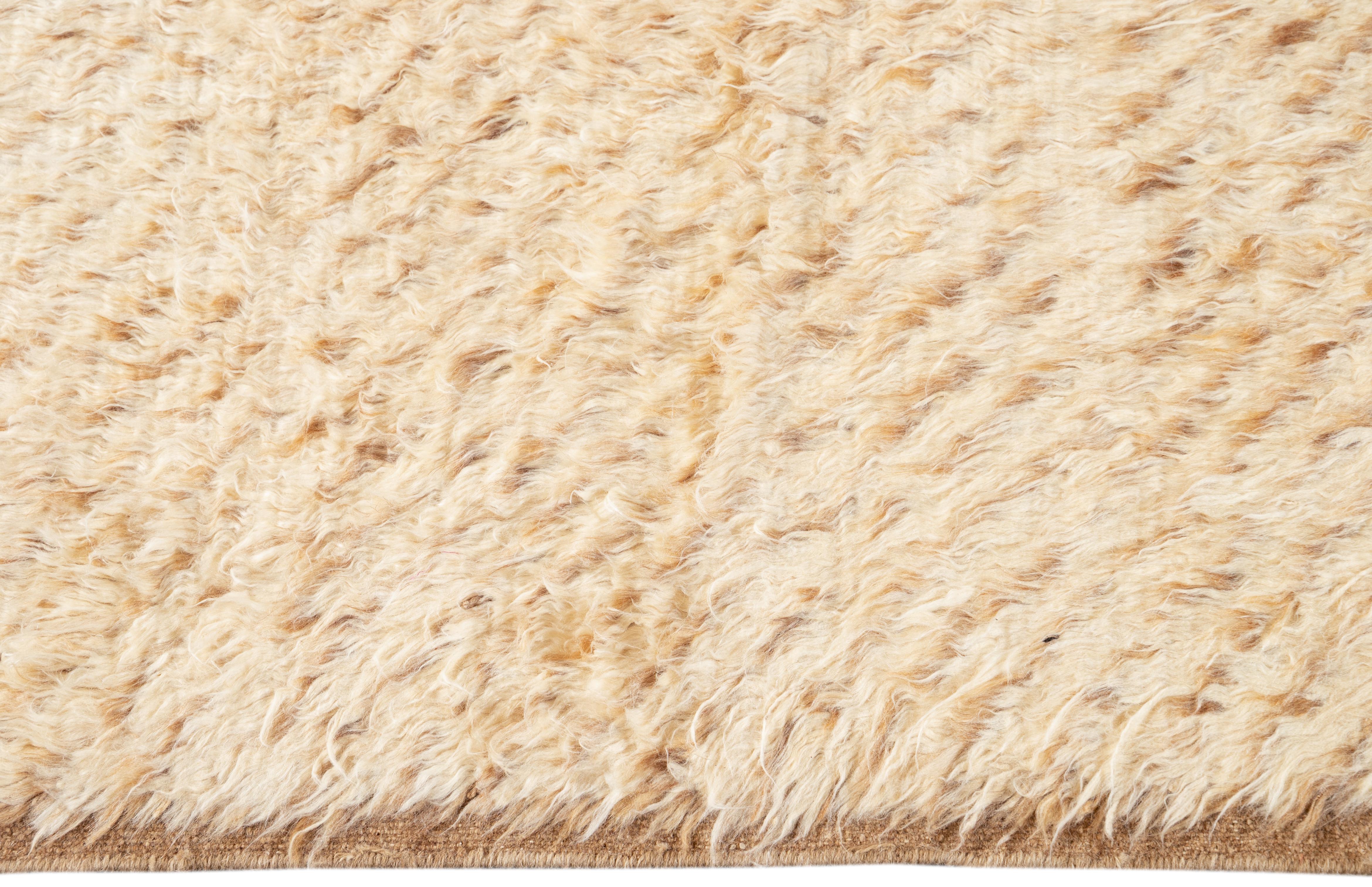Indien Tapis en laine Shag Contemporary Moroccan Style Handmade In Tan en vente