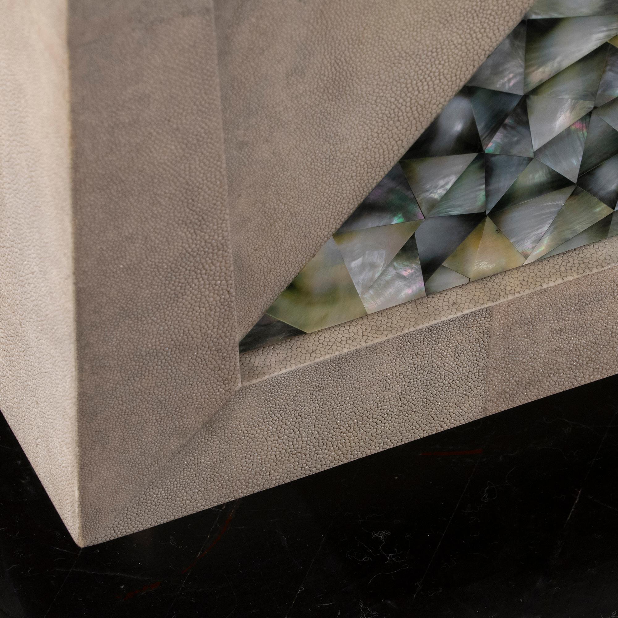Contemporary Shagreen / Penshell / Brass  Chest of Drawers, France, 2018 4