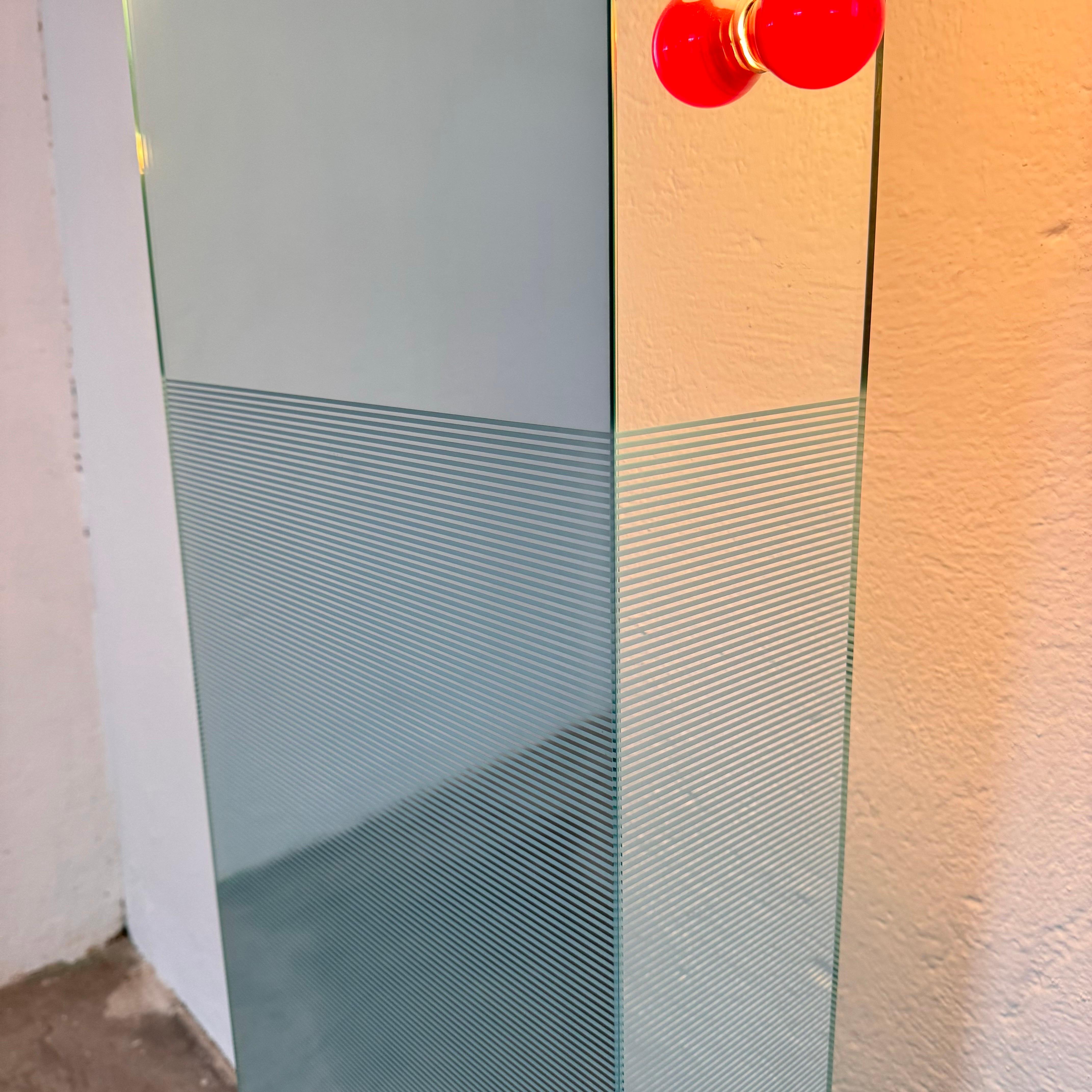 Specchio Totem contemporaneo 