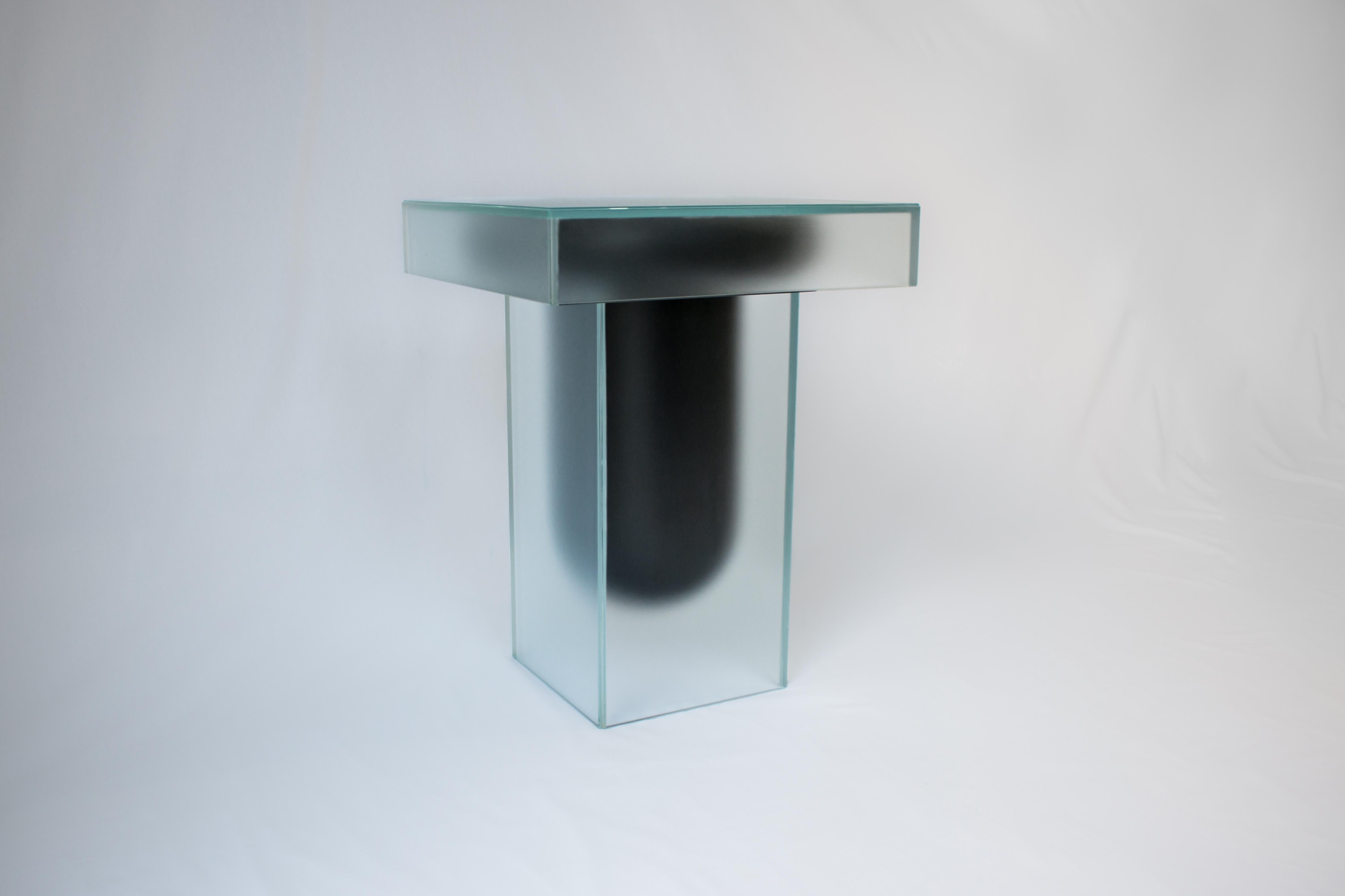 Contemporary Side Coffee Table in Frosted Glass and Black For Sale 9