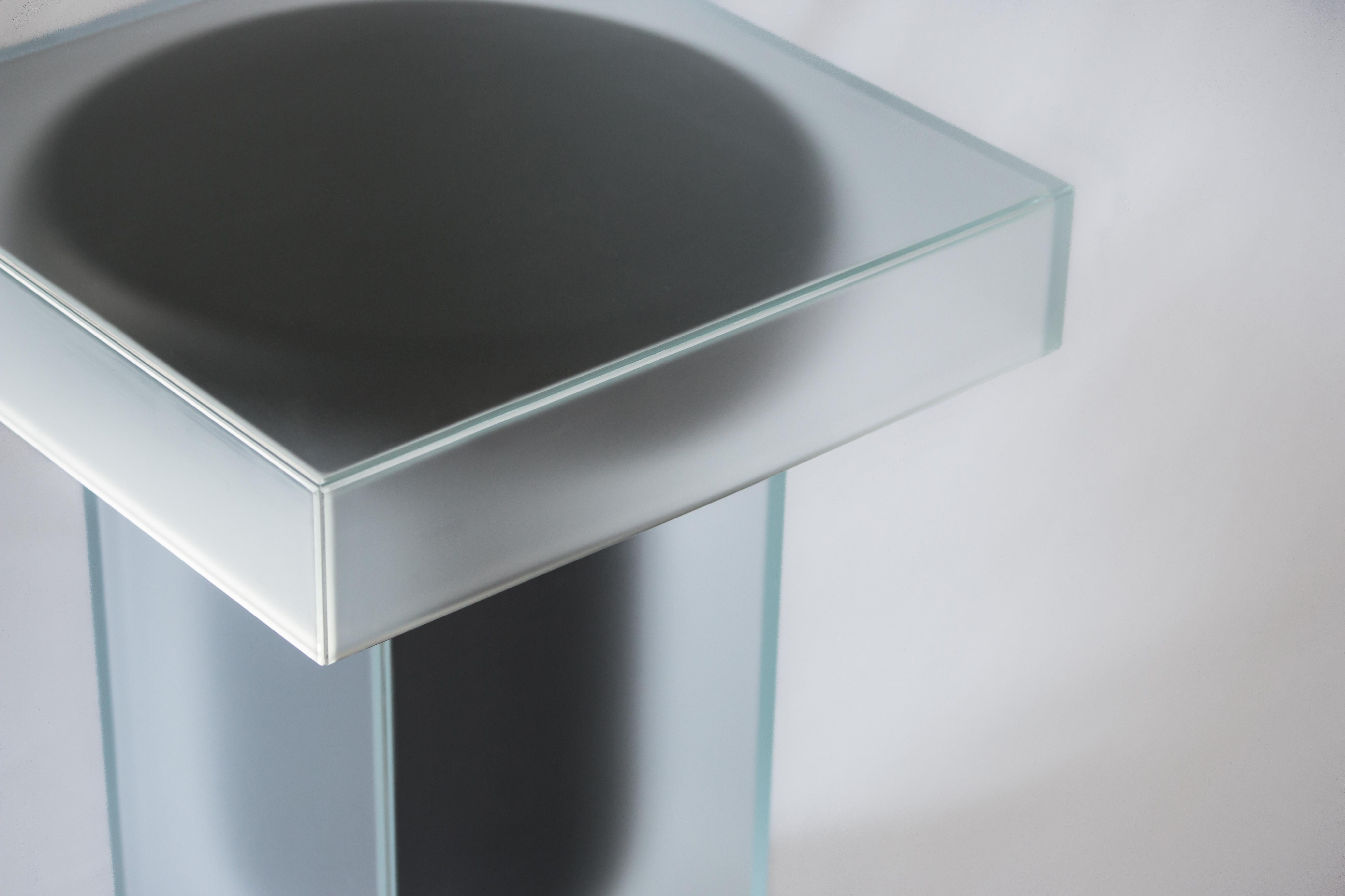 Contemporary Side Coffee Table in Frosted Glass and Black For Sale 12