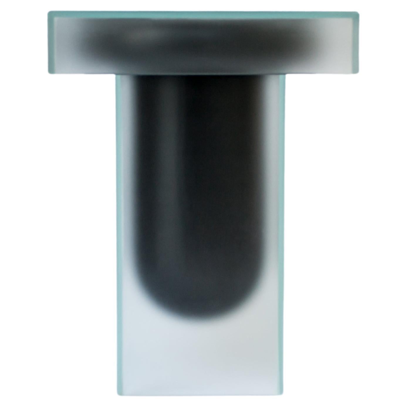 Mesa auxiliar contemporánea de cristal esmerilado y negro en venta