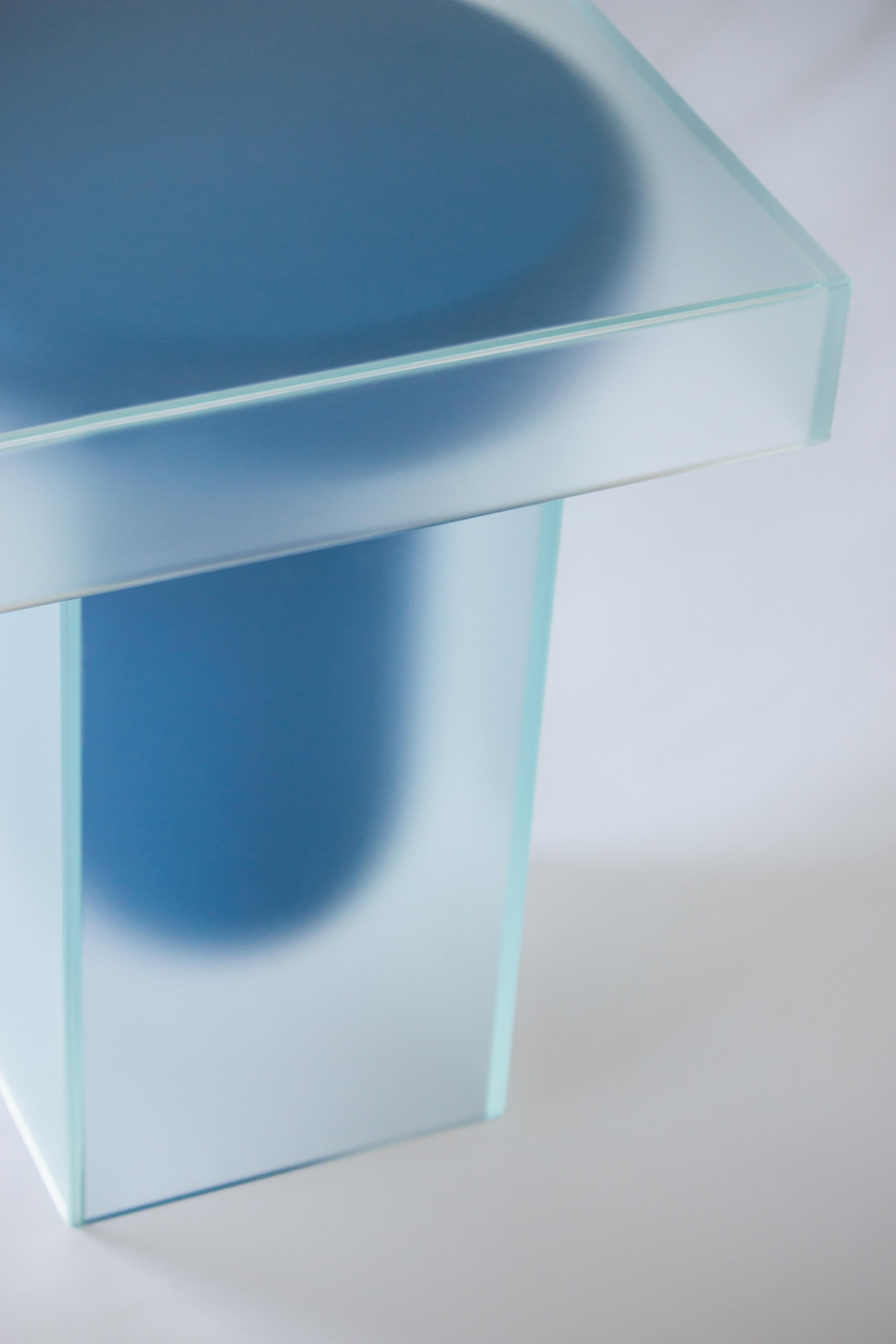 Contemporary Side Coffee Table in Frosted Glass and Blue For Sale 6