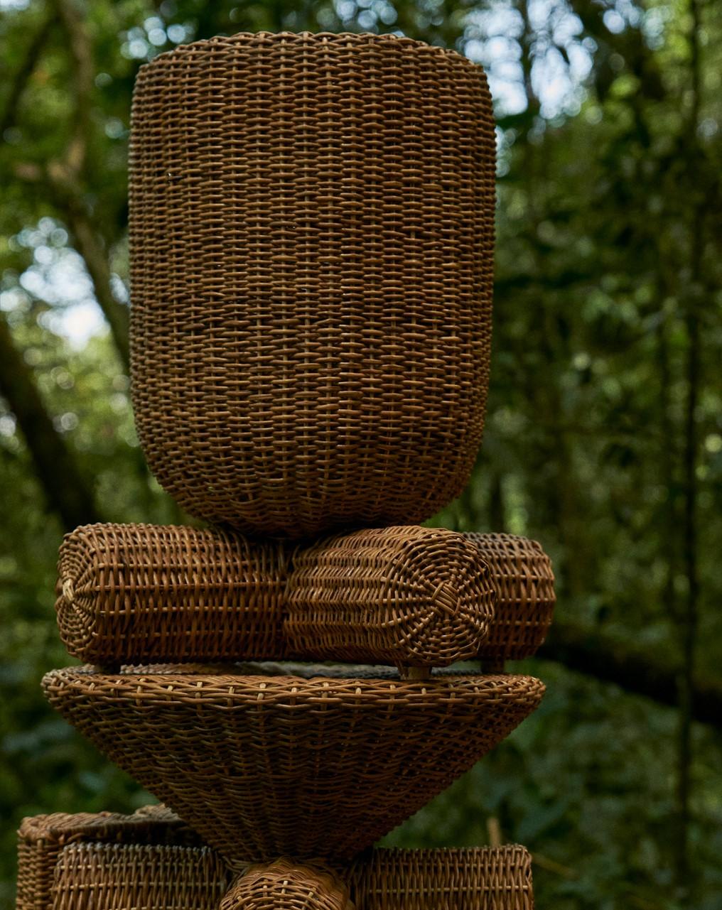 Manufactured by Fango.
Colombia, 2023
Yaré fiber and metal structure.

Measurements
42 x 42 x 50h cm
16,5 x 16,5 x 19,7h in

Provenance
Fango Studio, Medellín, Colombia.

Exhibitions
Casavells 2023.

Concept
The Ibuju collection