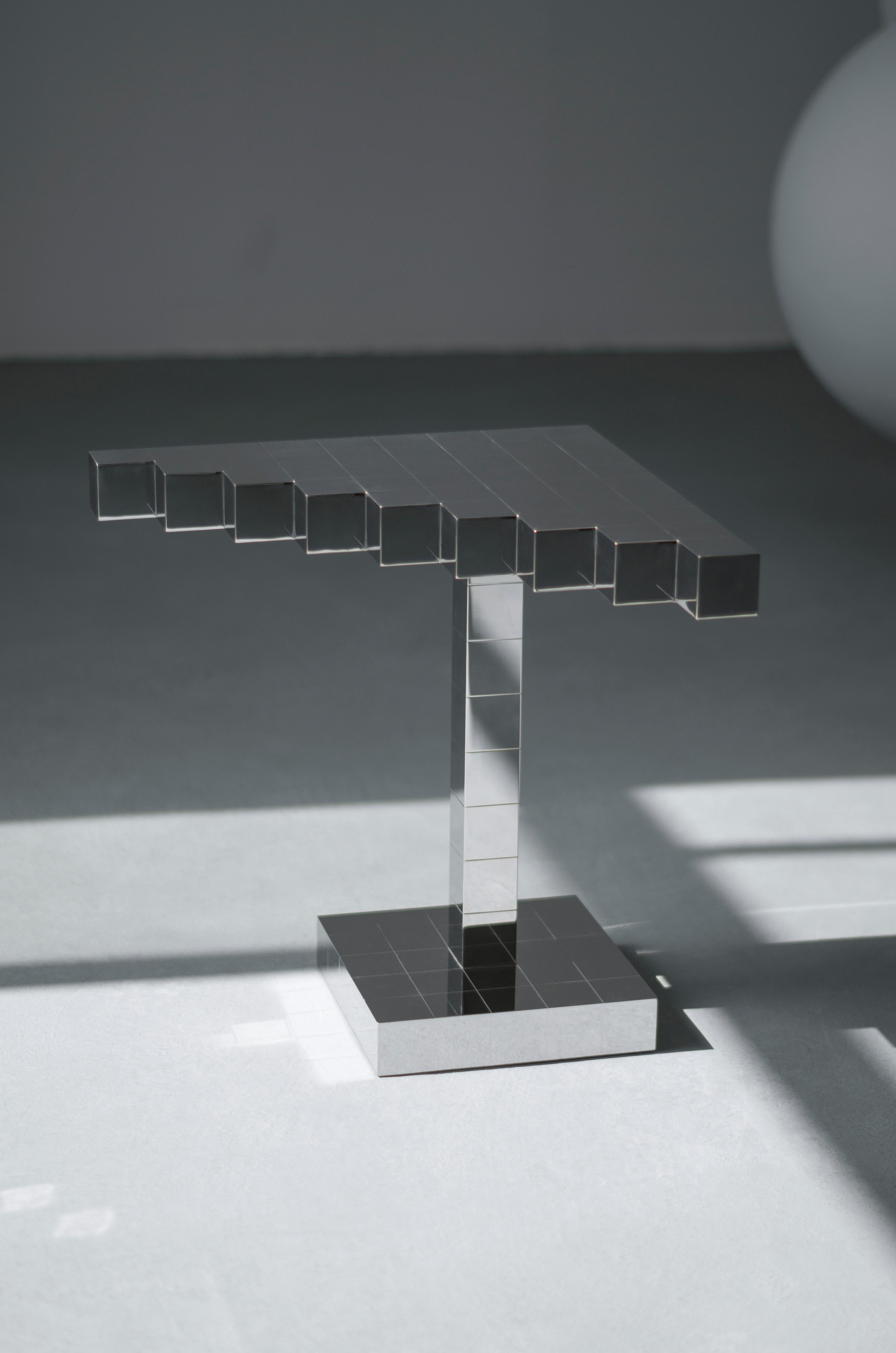 Contemporary Beistelltisch 'Black Ocean 1' von TheShaw, Edelstahl (Minimalistisch) im Angebot