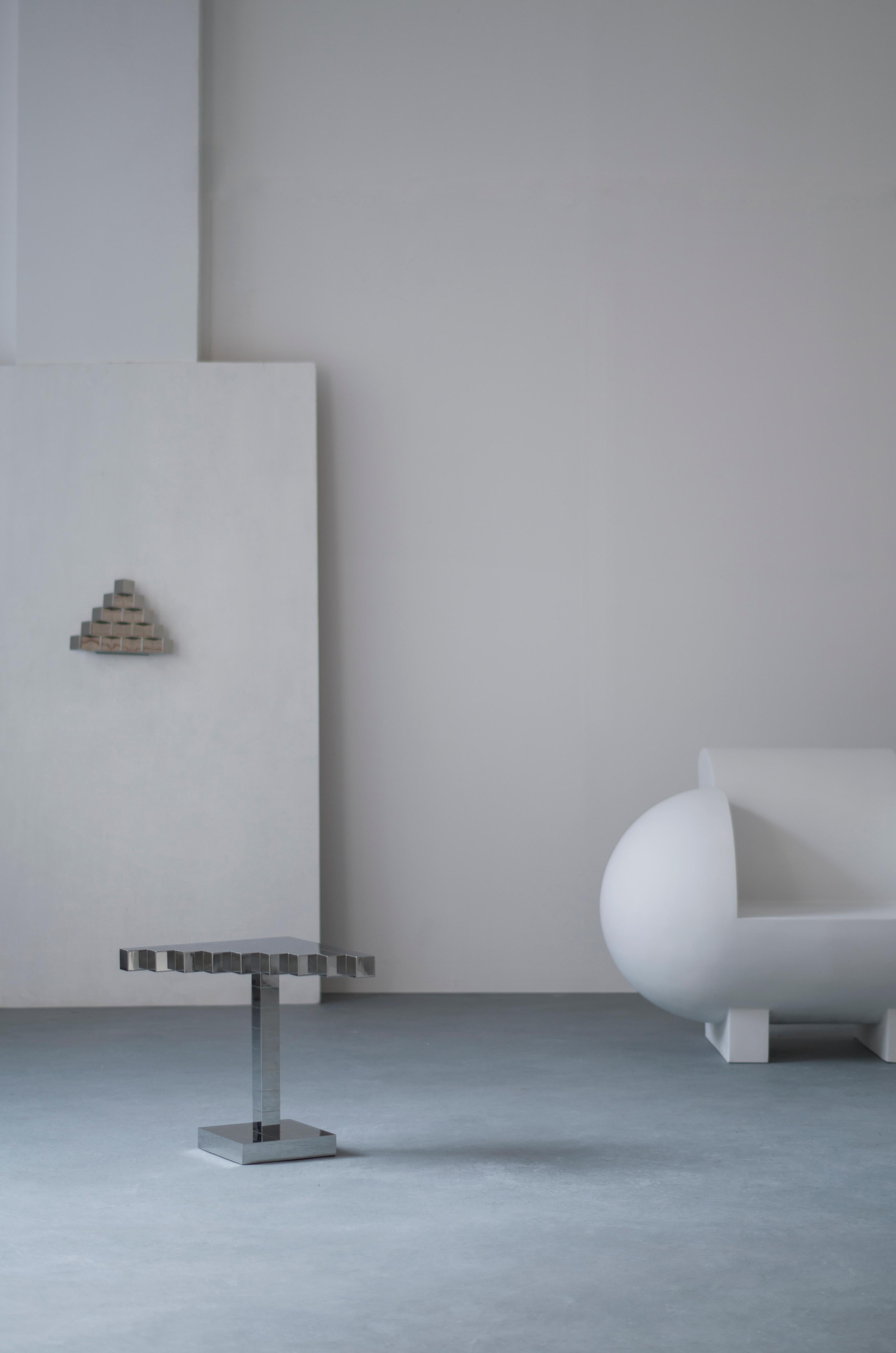 Contemporary Beistelltisch 'Black Ocean 1' von TheShaw, Edelstahl im Zustand „Neu“ im Angebot in Paris, IDF
