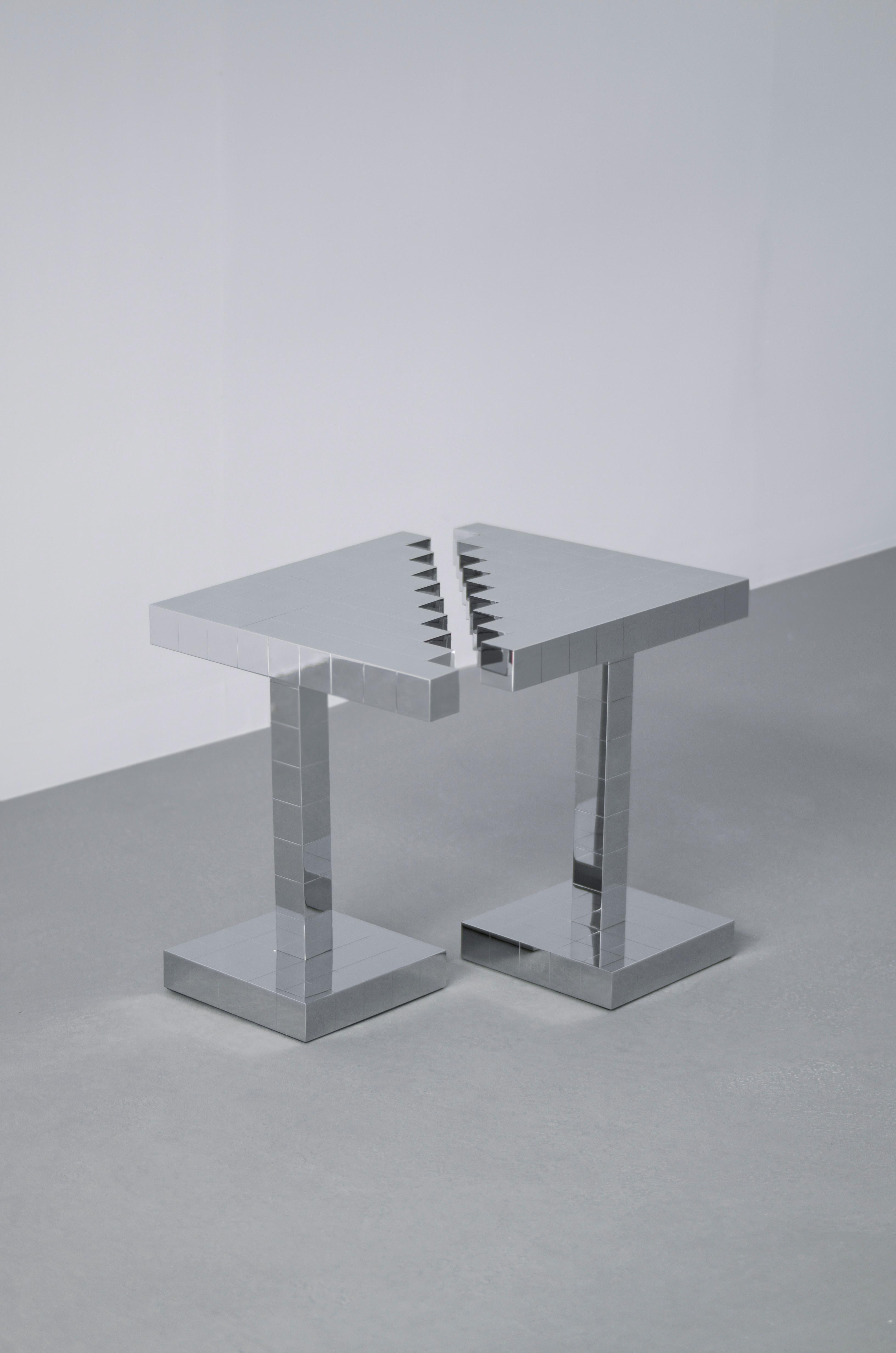 Contemporary Beistelltisch 'Black Ocean 1' von TheShaw, Edelstahl im Angebot 2