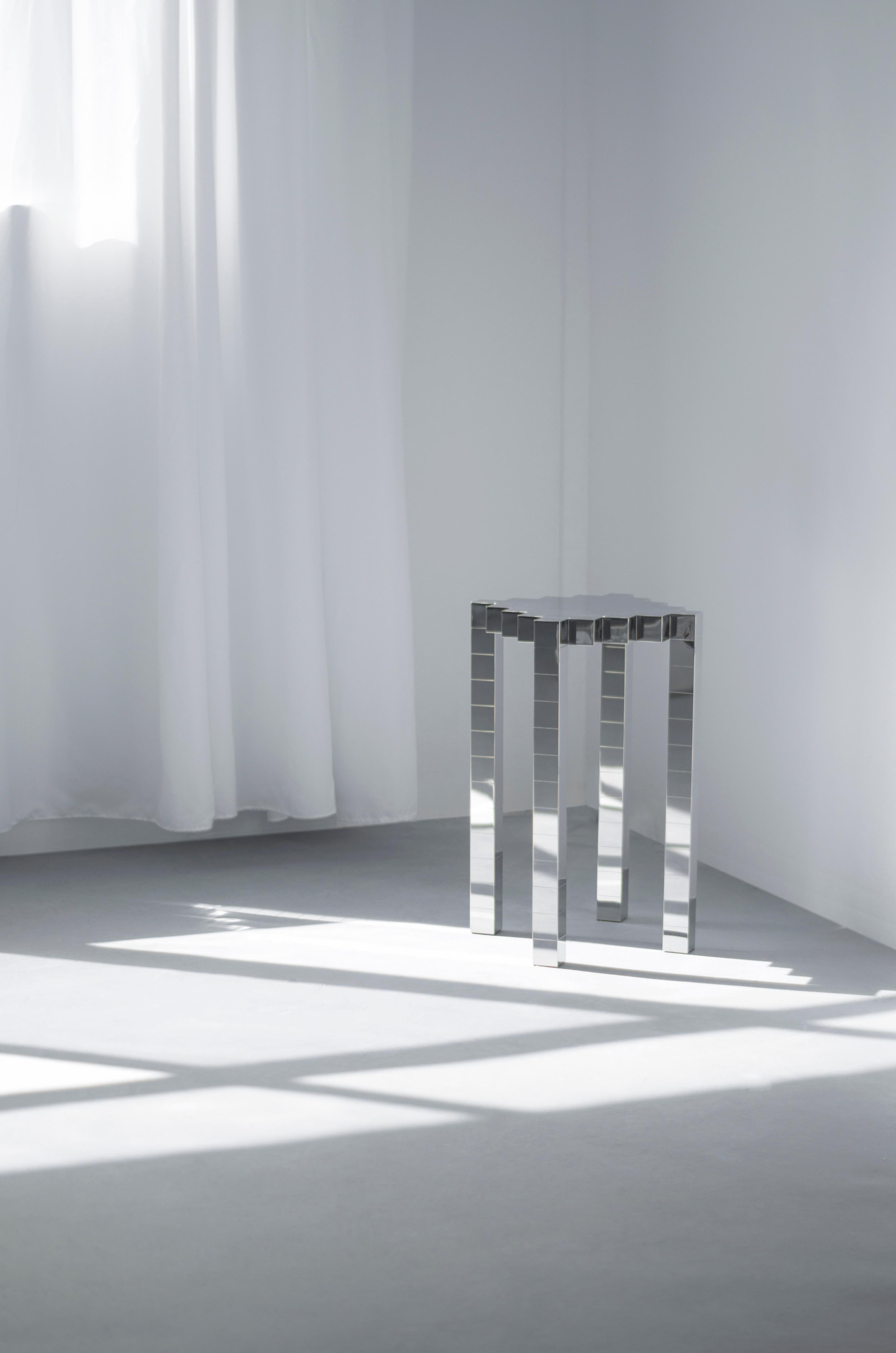 Contemporary Beistelltisch 'Black Ocean 2' von TheShaw, Edelstahl (Minimalistisch) im Angebot