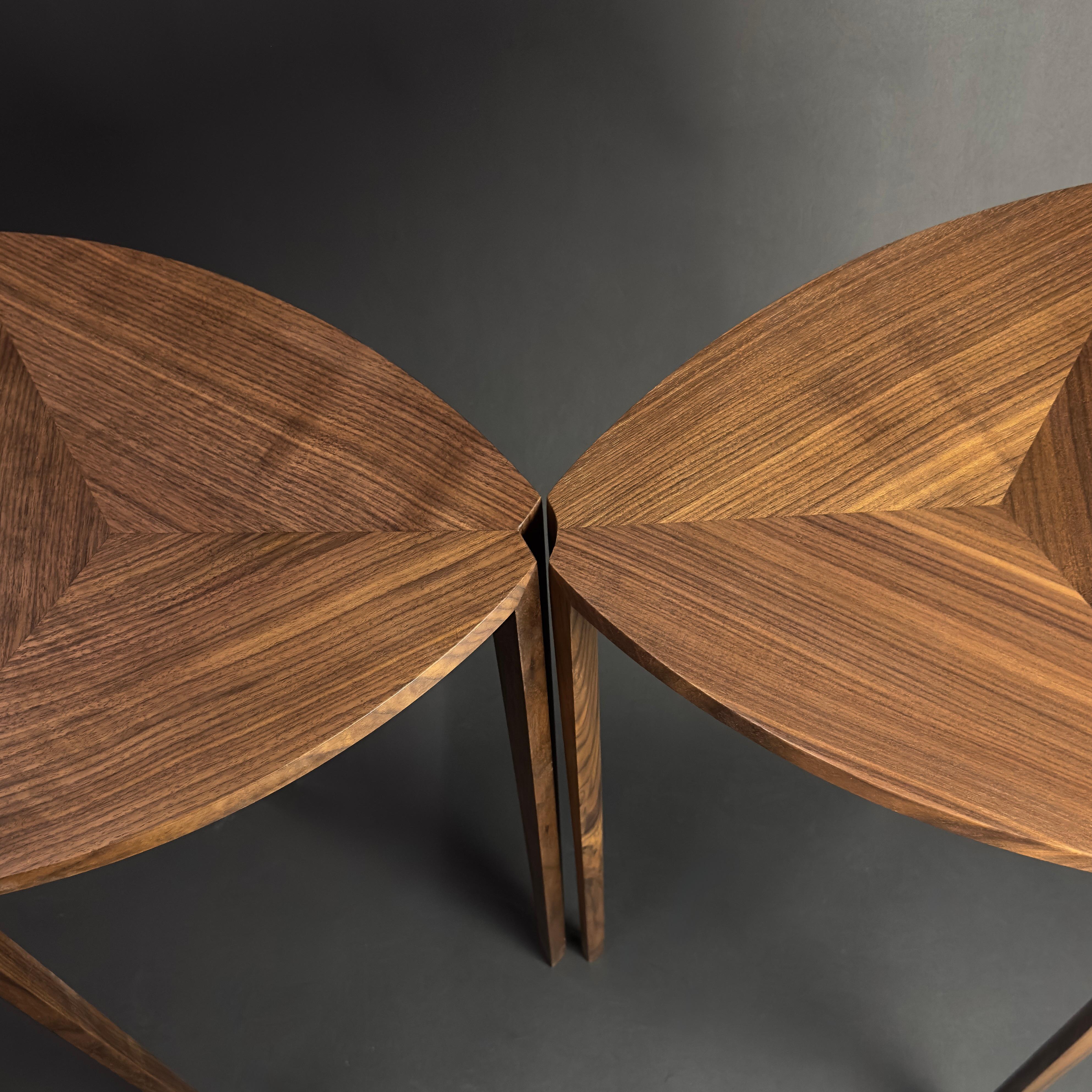 Mesa auxiliar contemporánea Roble en venta
