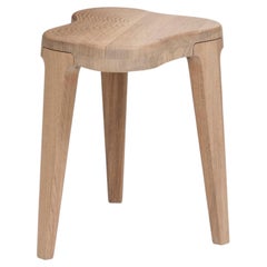 Contemporary Side Table 'Isola', by LINTELOO, 61-40 Clay Green Oak w/ rings
