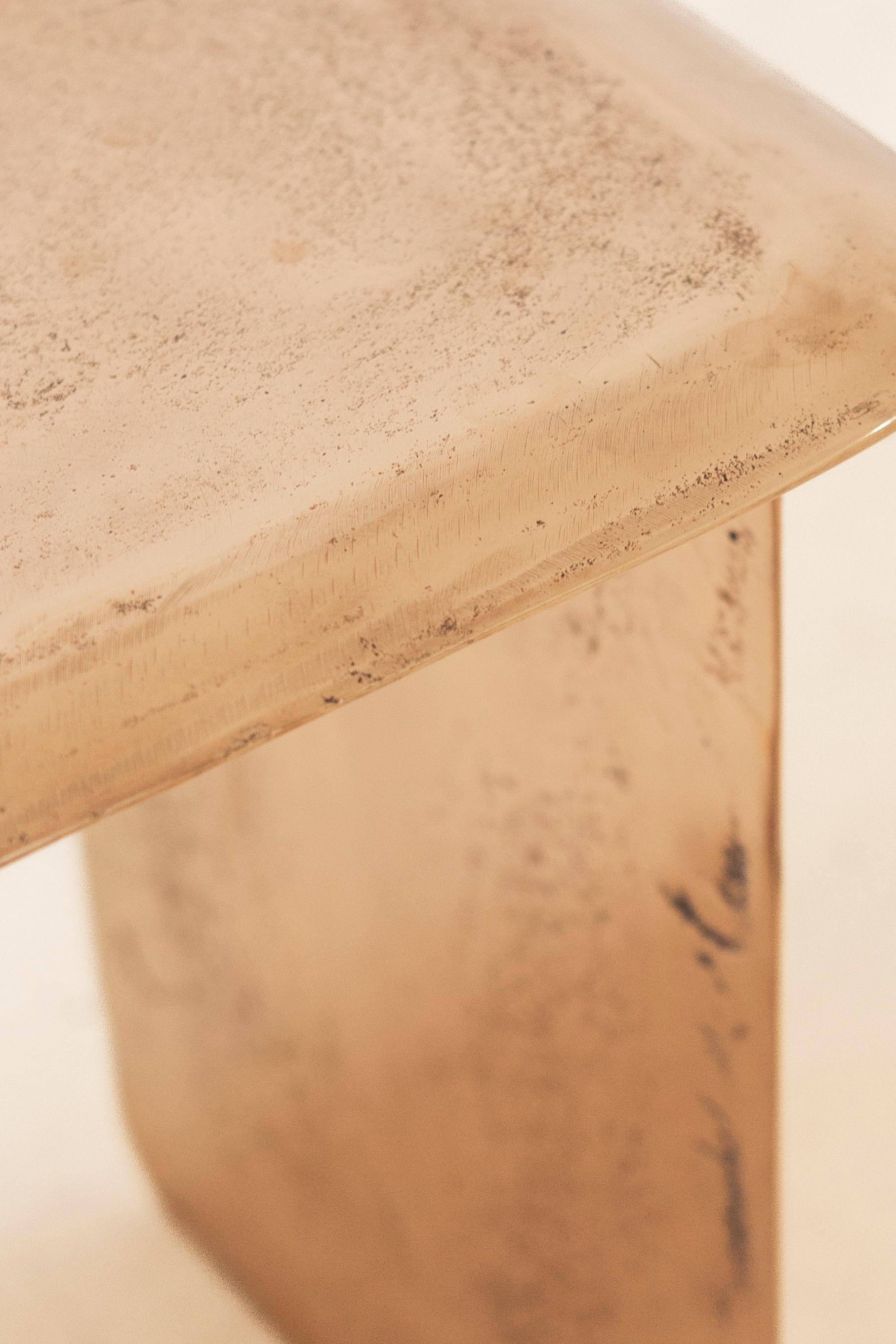 Laiton Table d'appoint contemporaine Morfa nº04 par Lucas Recchia, 2023 en vente