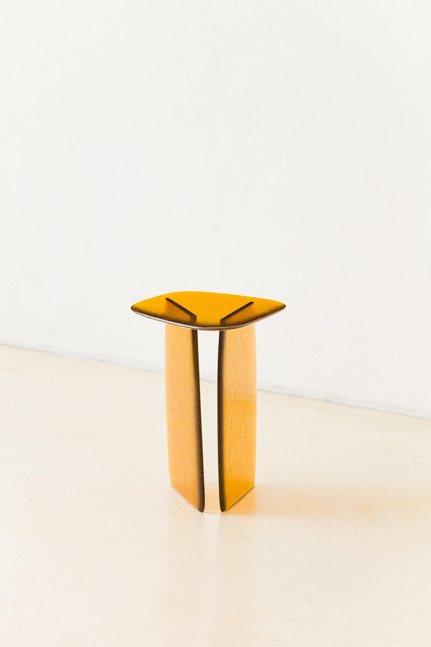 20ième siècle Table d'appoint contemporaine nº01 par Lucas Recchia, 2025 en vente