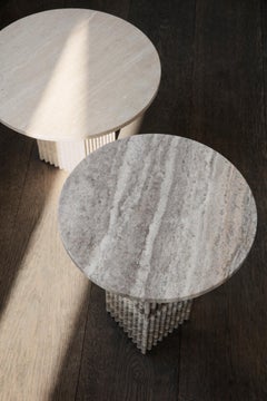 Tavolino contemporaneo 'SOHO' di Norr11, Travertino grigio