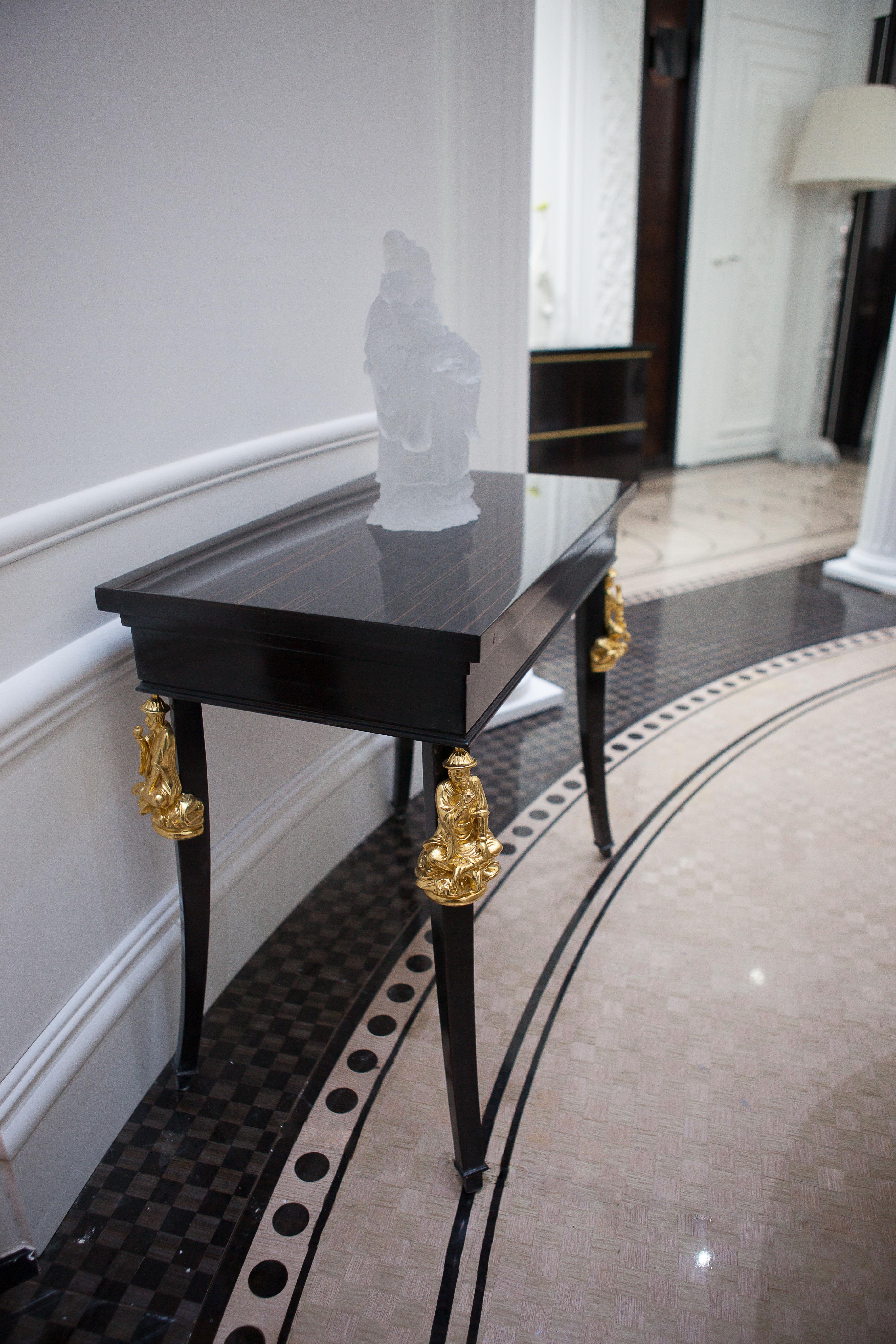 Hand-Carved Contemporary side table with Gold Chinoiserie elements by Alexander's Collection For Sale