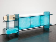 Modernes Sideboard von HESSENTIA, hellblau lackiert mit Metallakzenten