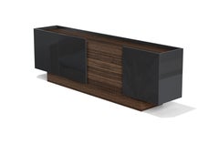 Contemporary Sideboard in High-Gloss Soft Cream Lacquer and Natural Oak Finish