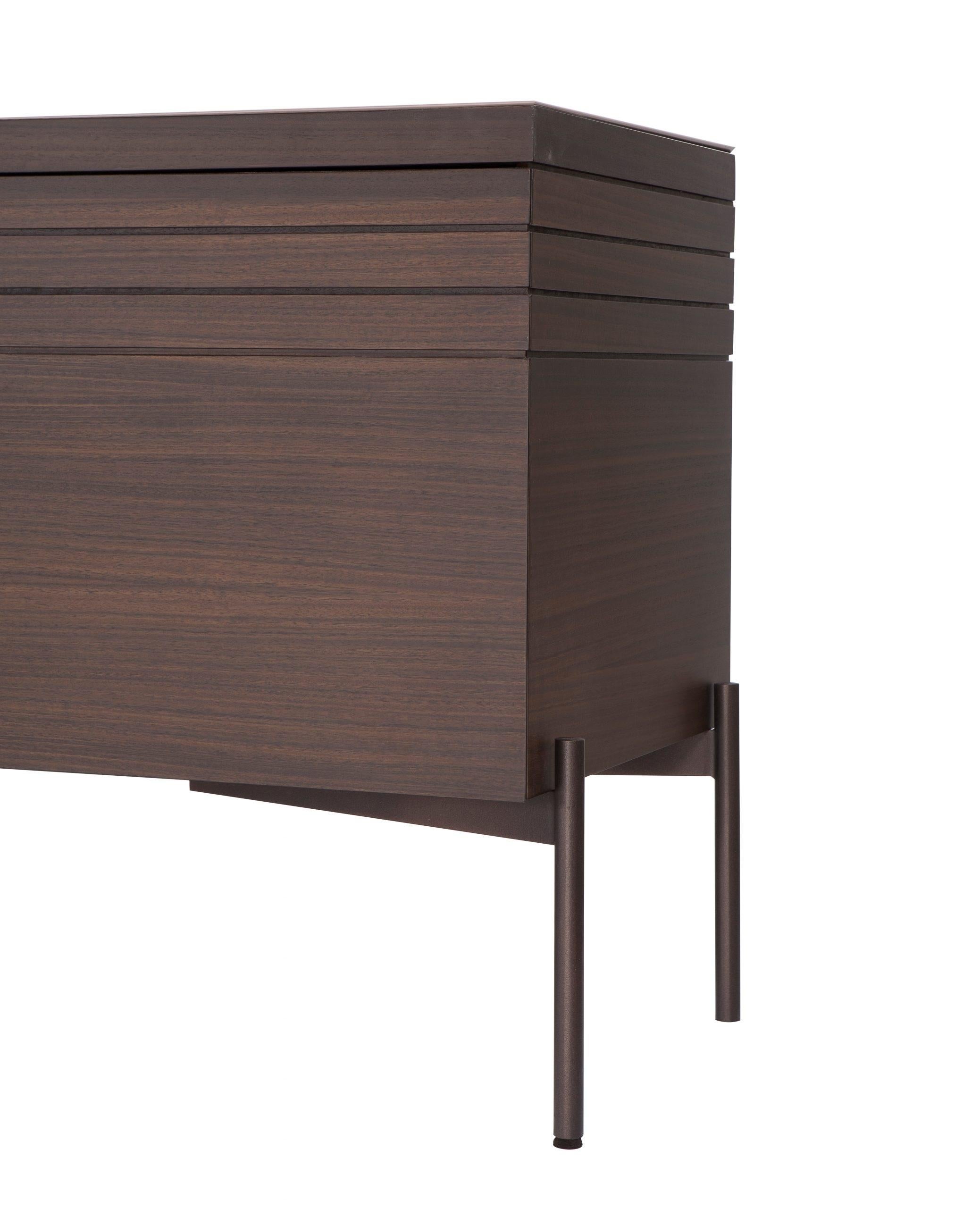 Contemporary Sideboard In Walnut. In New Condition For Sale In New York, NY