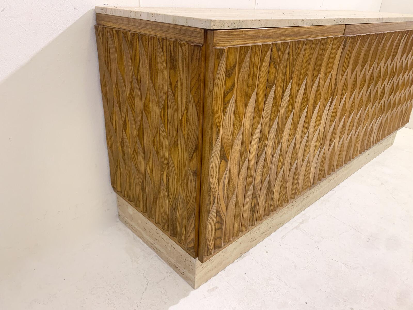 Zeitgenössisches Sideboard aus Holz und Travertin, Italien (21. Jahrhundert und zeitgenössisch) im Angebot
