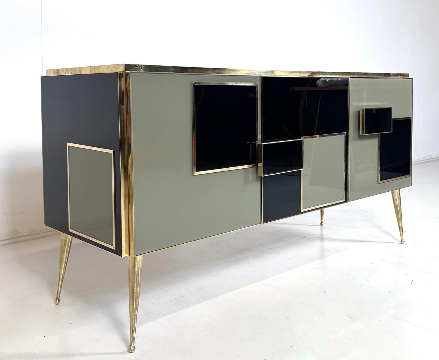 XXI secolo e contemporaneo Credenza Contemporary, legno, vetro e ottone, Italia in vendita