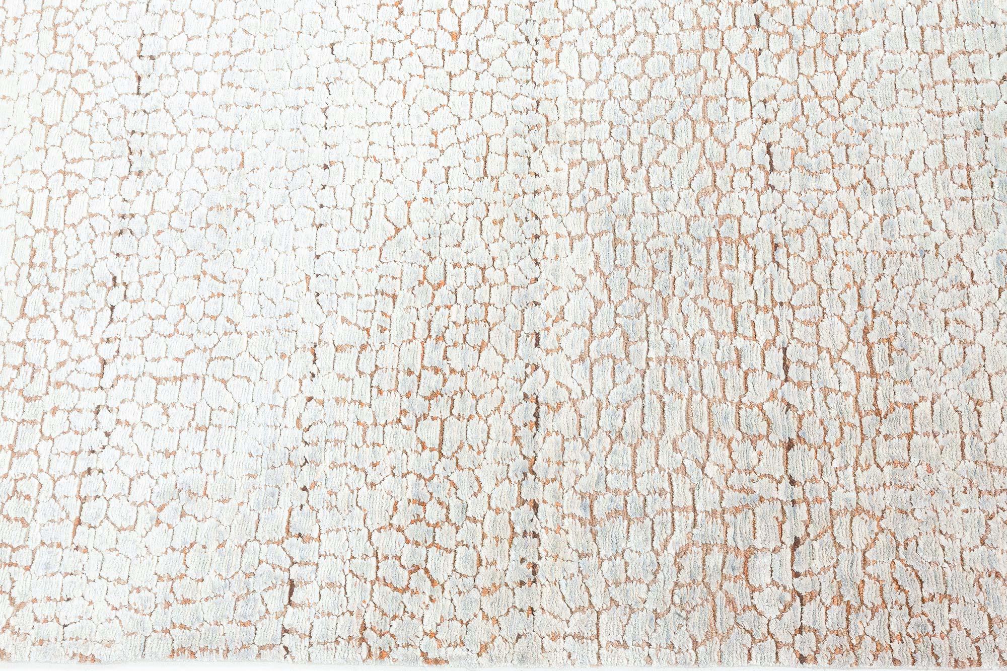 Contemporary Silk Hand Knotted Runner by Doris Leslie Blau
Size: 3'6