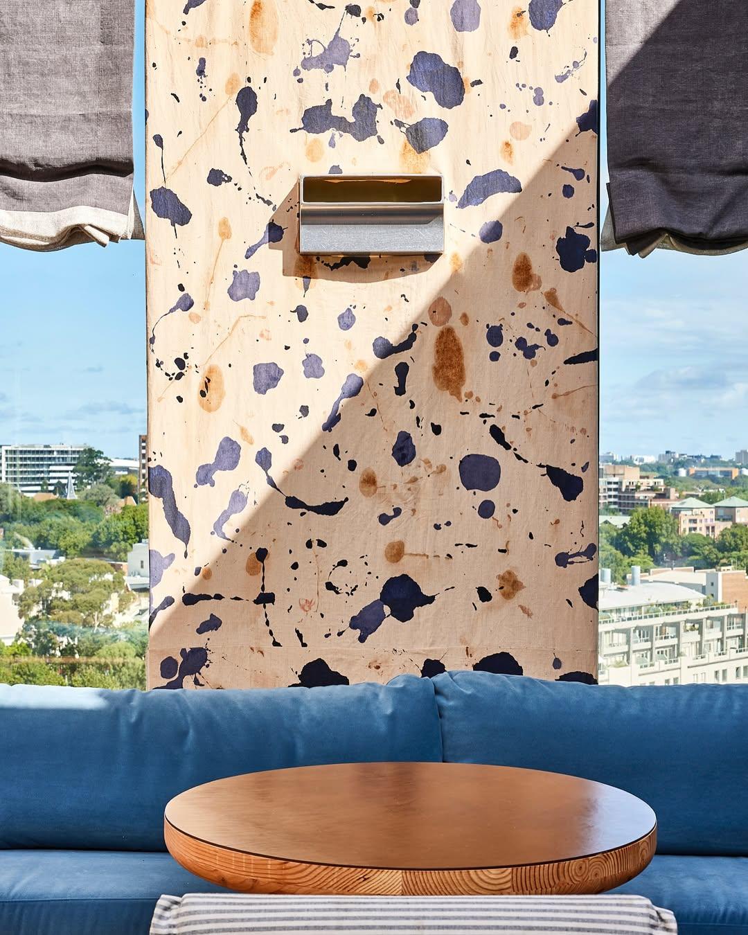 Lampada da parete contemporanea in alluminio argentato Scoop di Henry Wilson In condizioni Nuovo in vendita a Geneve, CH