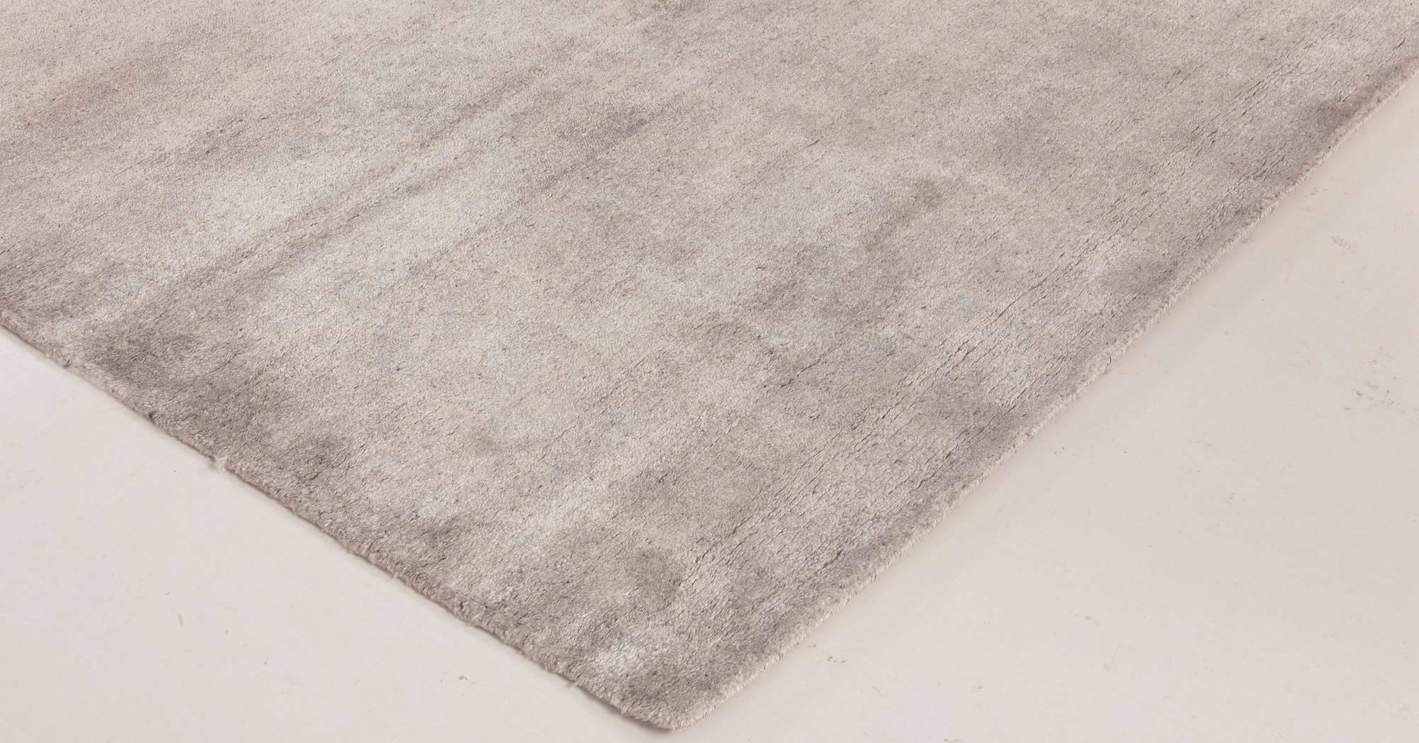 Hand-Knotted Contemporary Silver Handmade Wool Rug by Doris Leslie Blau For Sale