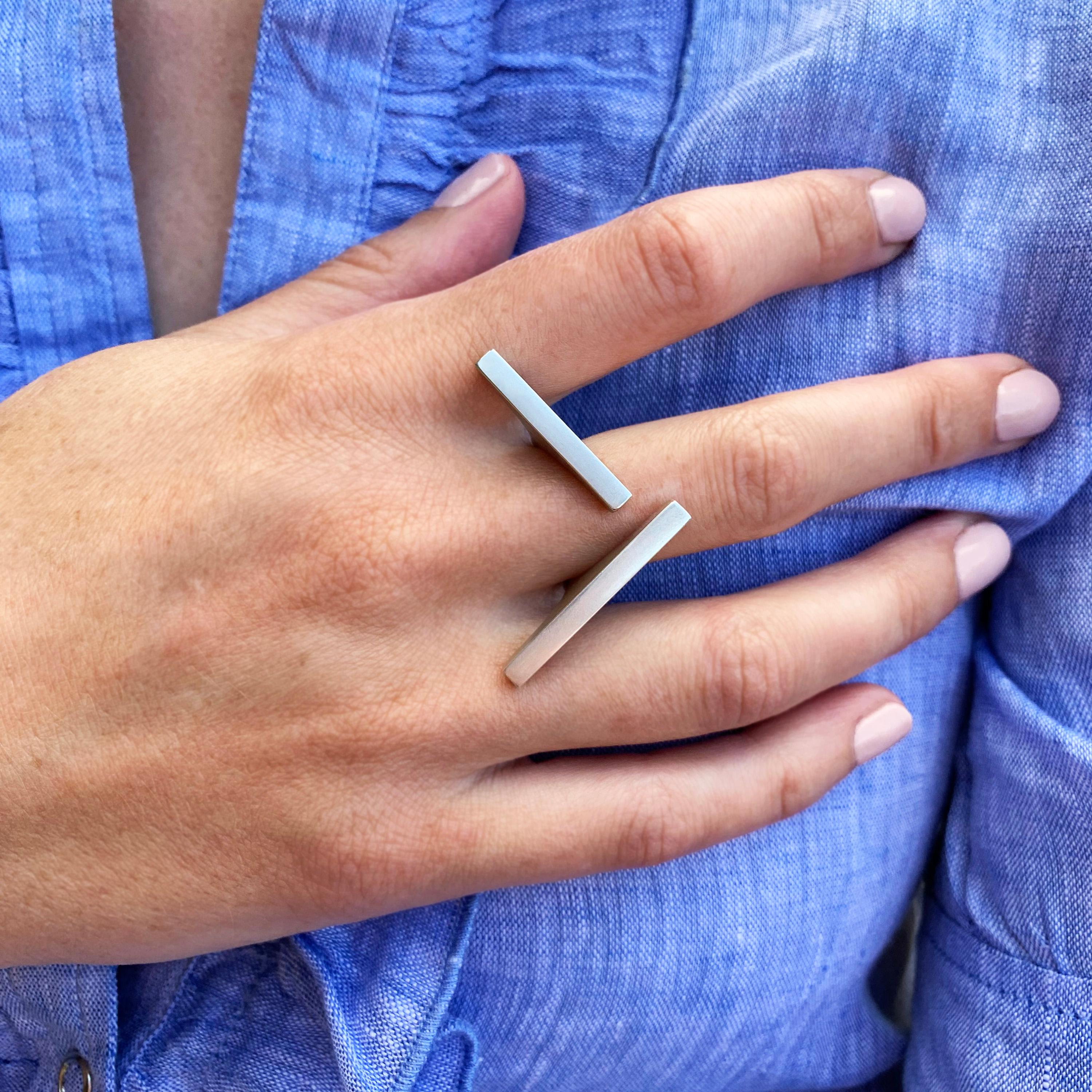 Women's or Men's Contemporary Silver Mikado Ring For Sale