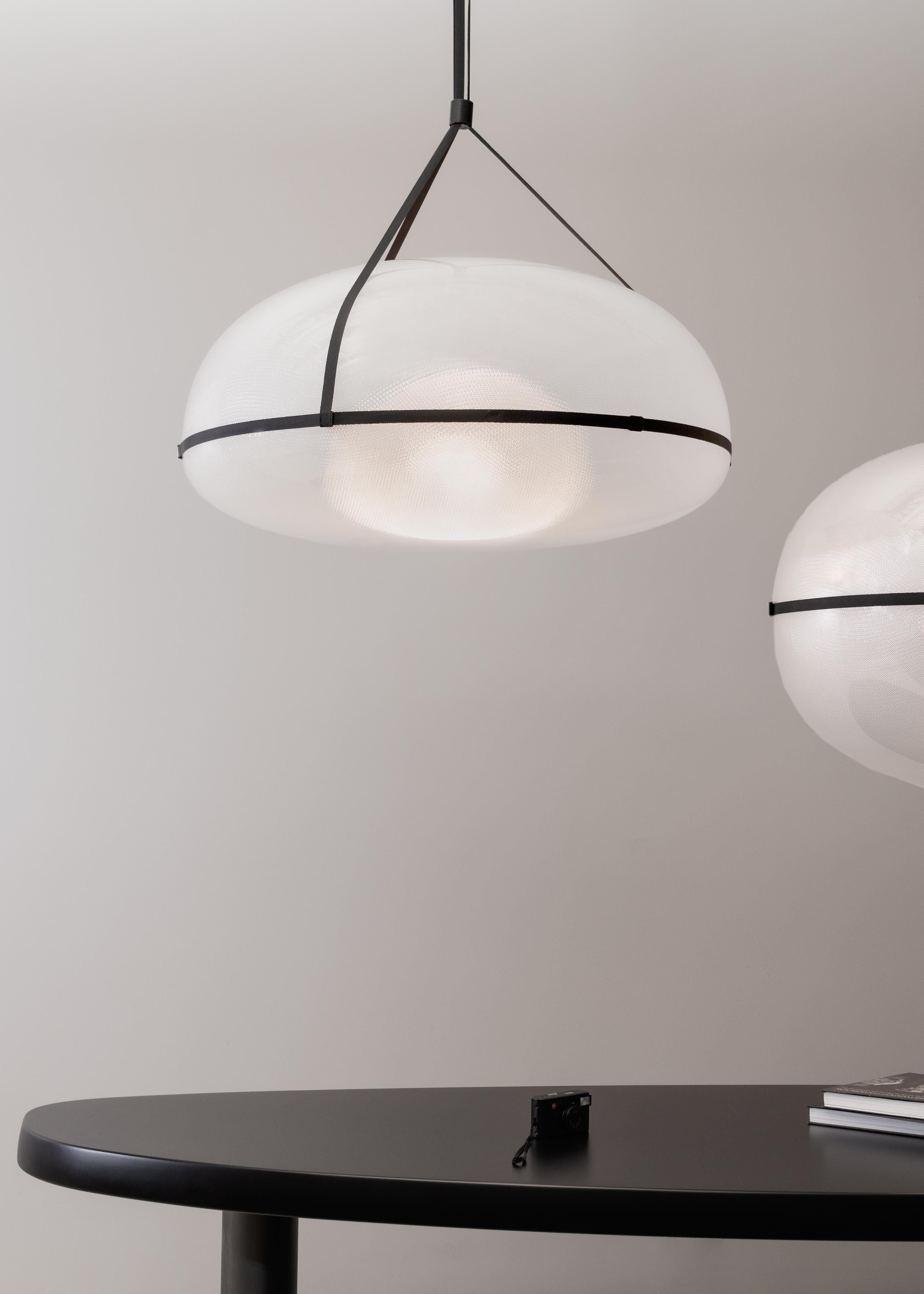 Lampe suspendue contemporaine en argent 'Iris 60', I/A. en vente 1