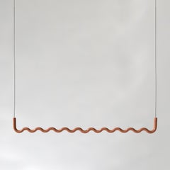 Appendiabiti contemporaneo Sine Wave Medium in Peach di Erik Olovsson