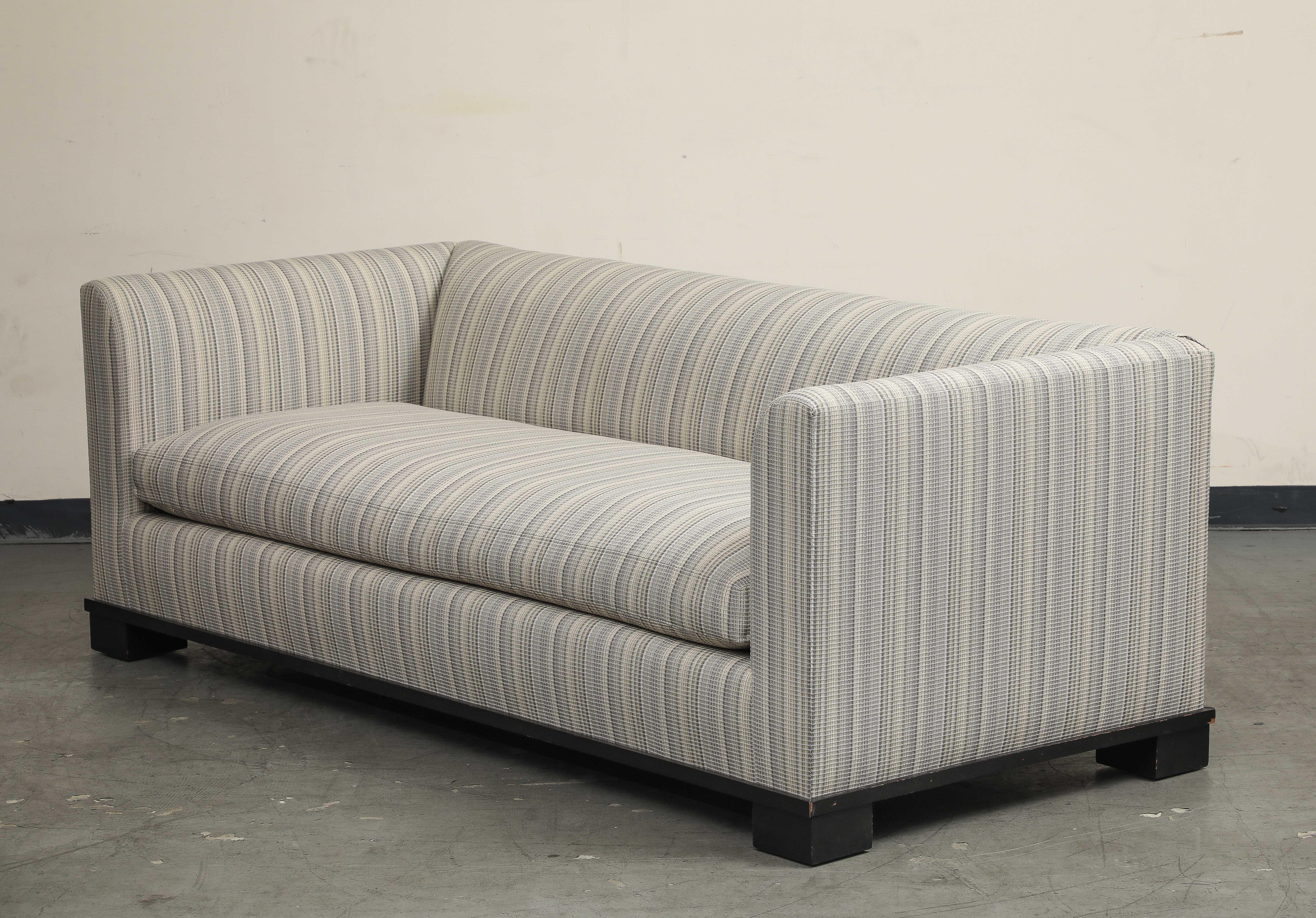 Modern Contemporary Single-Cushion Sofa For Sale