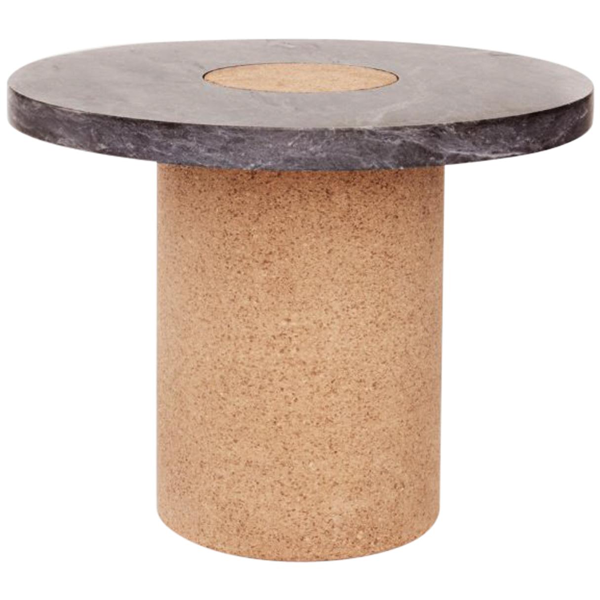 FRAMA Zeitgenssischer Sintra-Tisch Gro mit schwarzem Marmor und natrlichem Kork