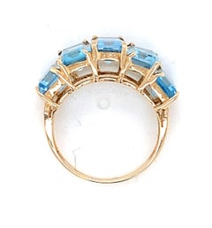 Contemporary Sky Blue Topaz Yellow Gold Fashion Ring