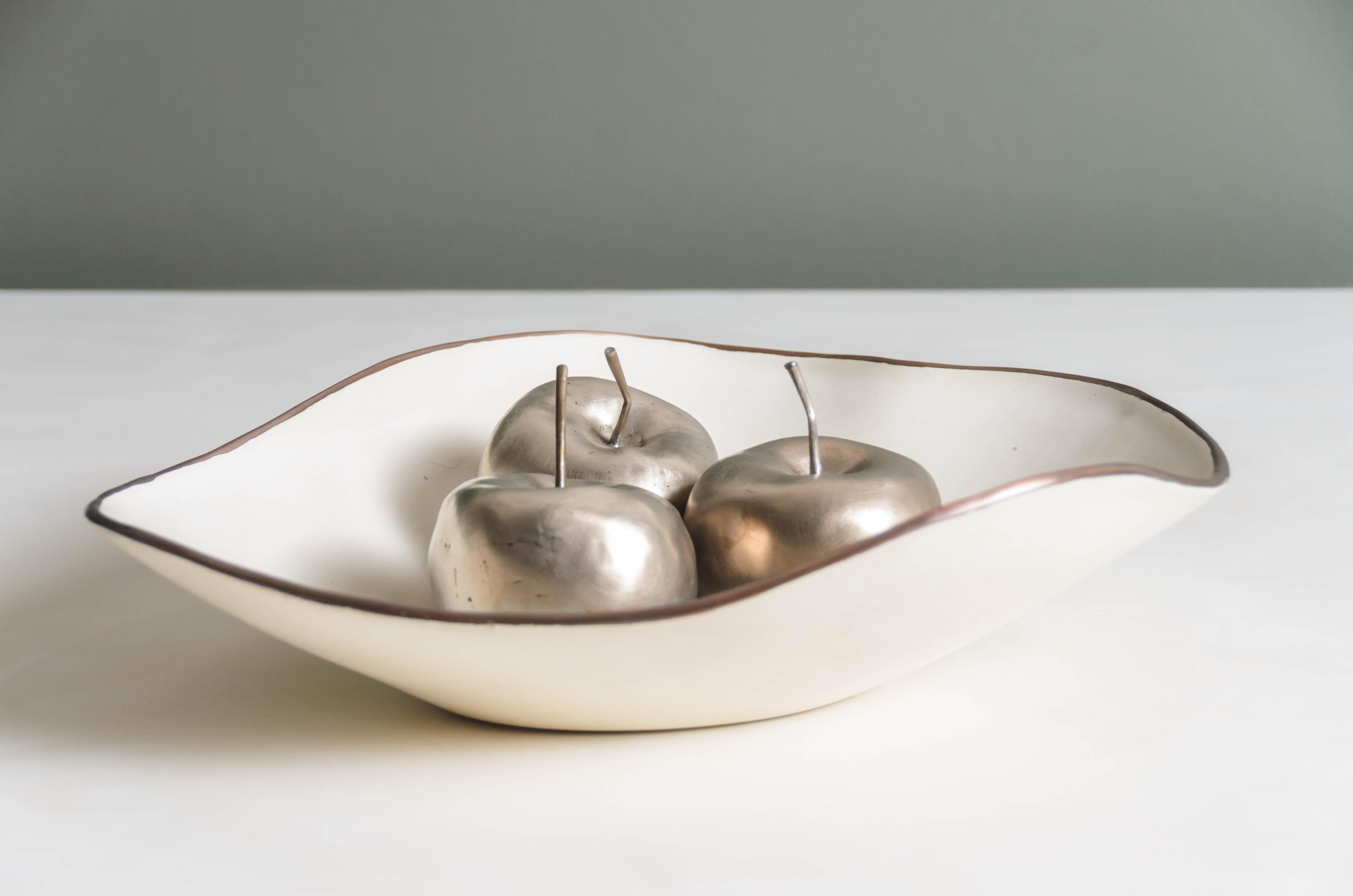 Contemporary Small Apple Sculpture in White Bronze by Robert Kuo In New Condition For Sale In Los Angeles, CA