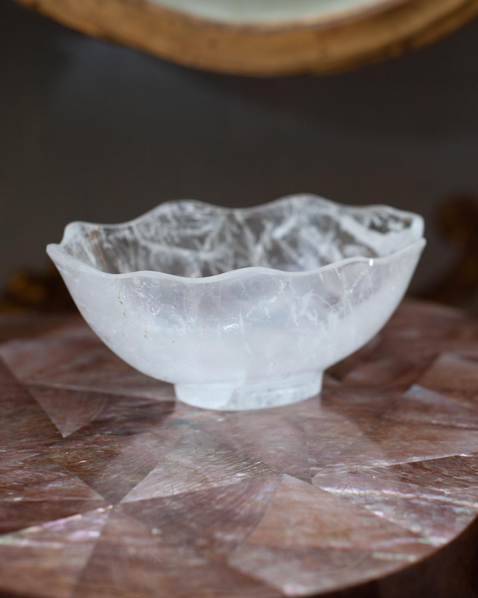 French Contemporary Small Scalloped Rock Crystal Bowl with Foot For Sale