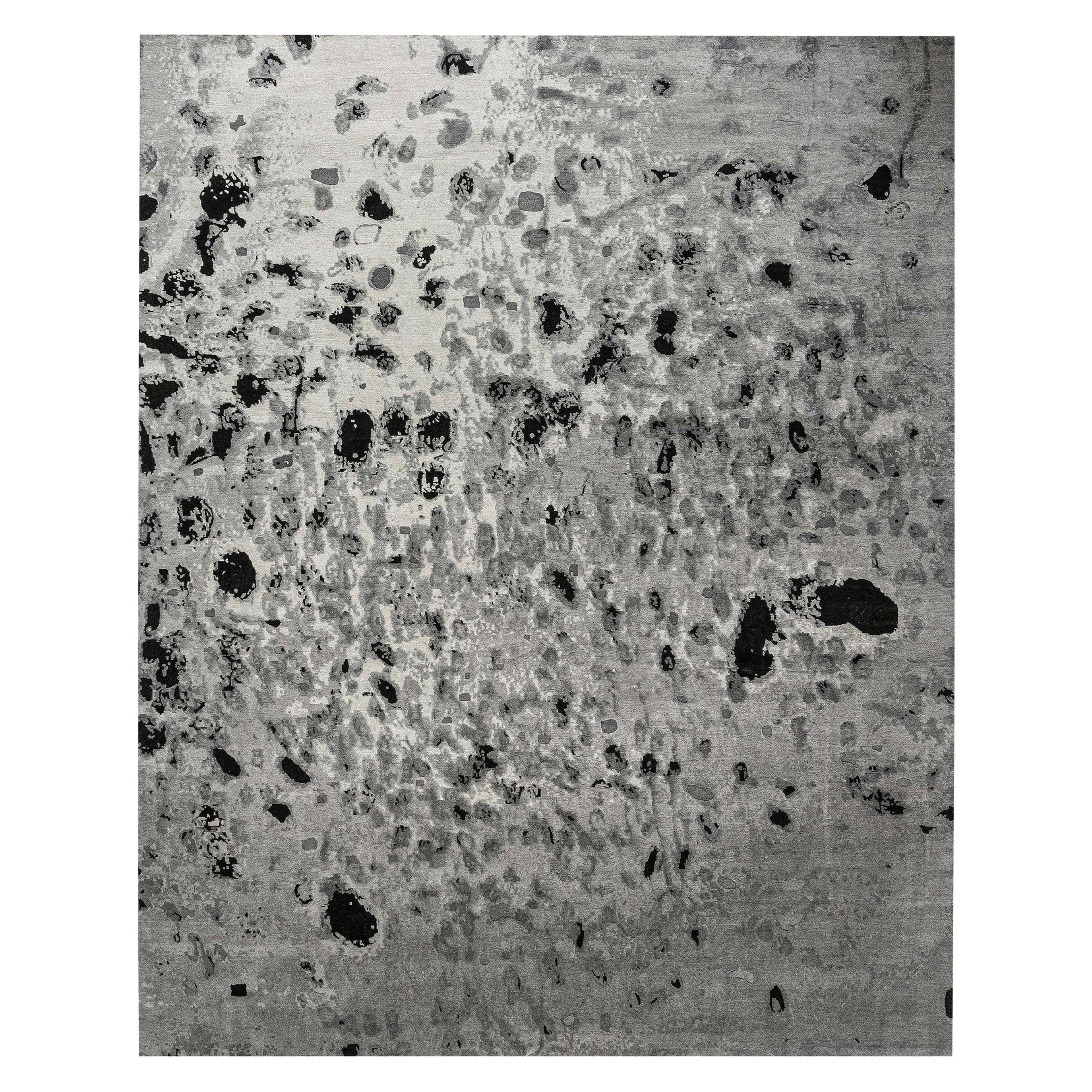 Zeitgenössischer rauchfarbener Leoparden-Teppich in Schwarz und Grau von Doris Leslie Blau im Angebot